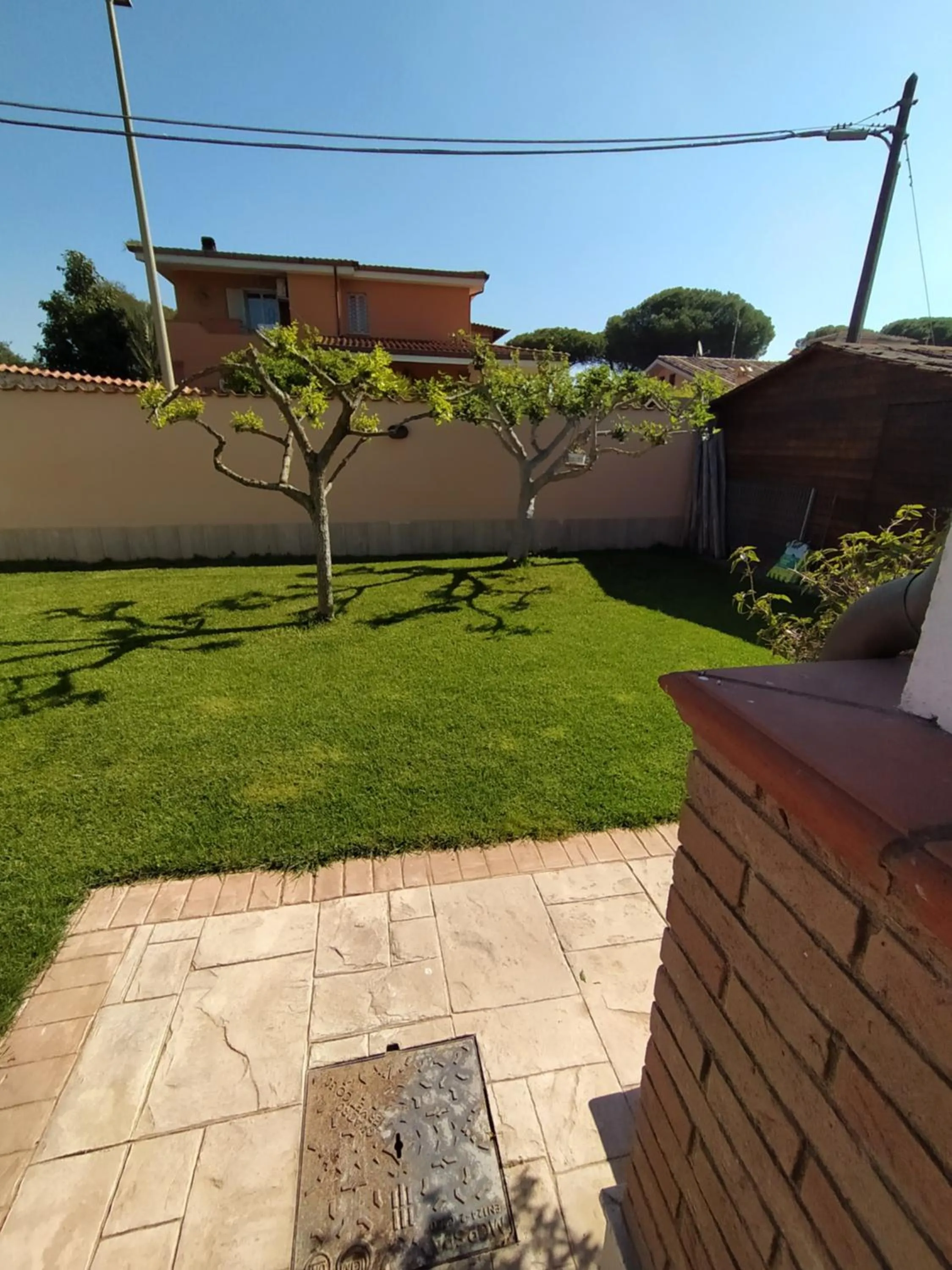 Garden in Mattoni Nel Verde