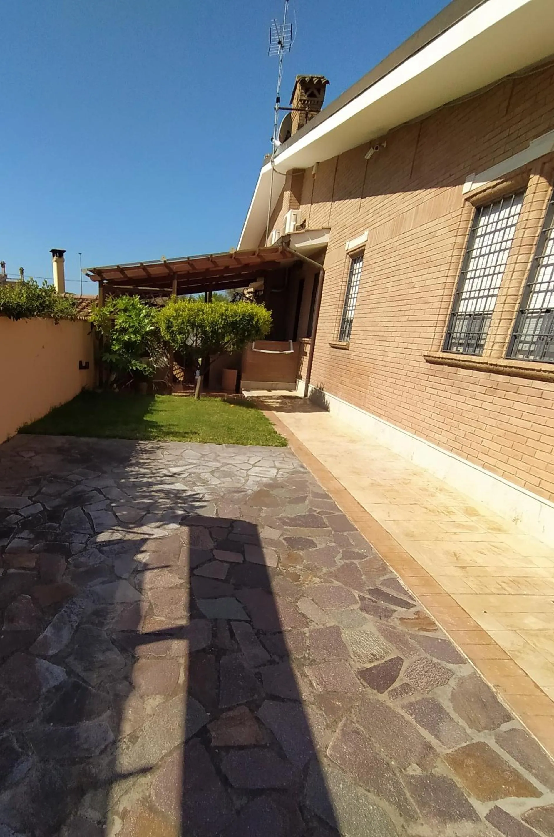 Parking in Mattoni Nel Verde