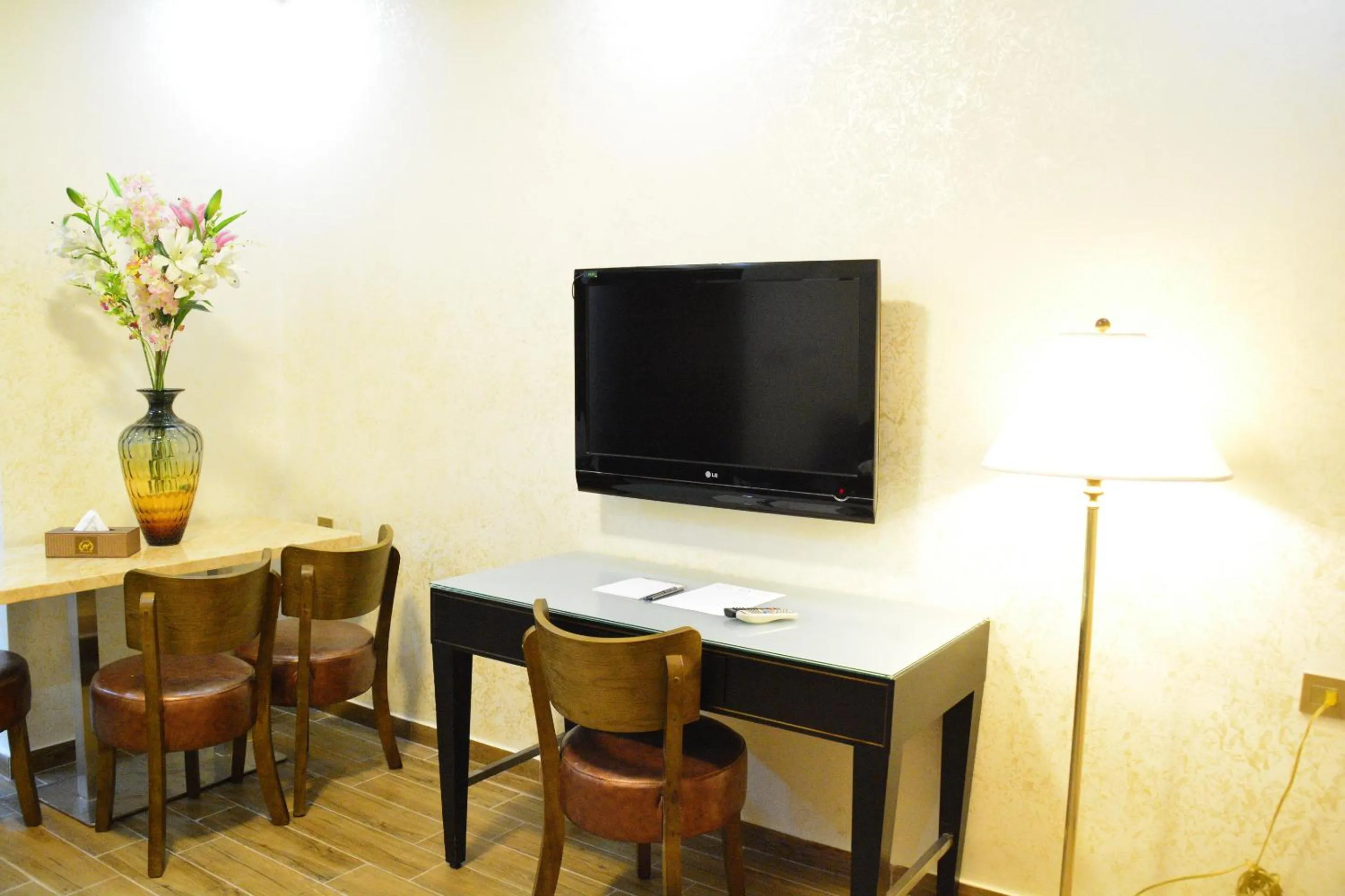 Decorative detail in Aljamal Hotel