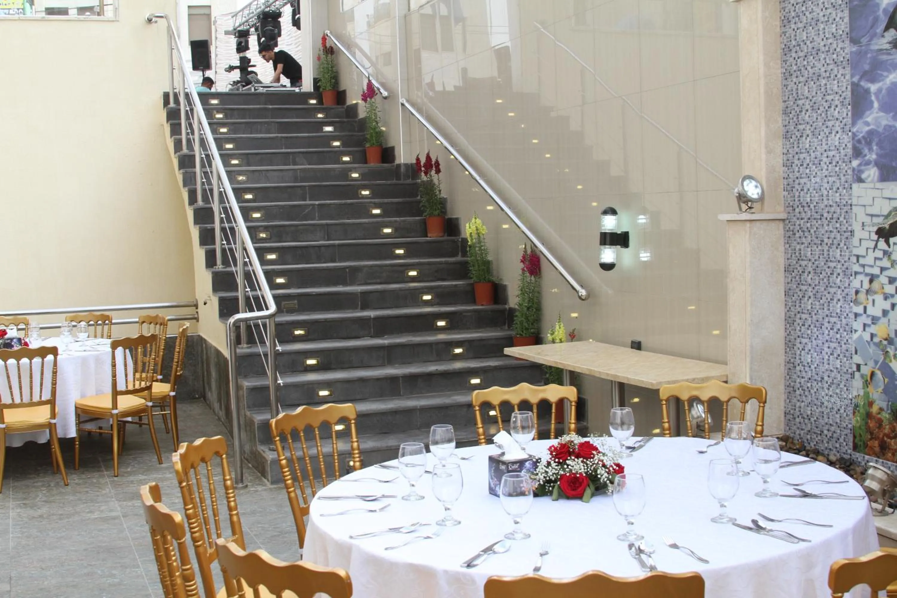 Food and drinks in Aljamal Hotel