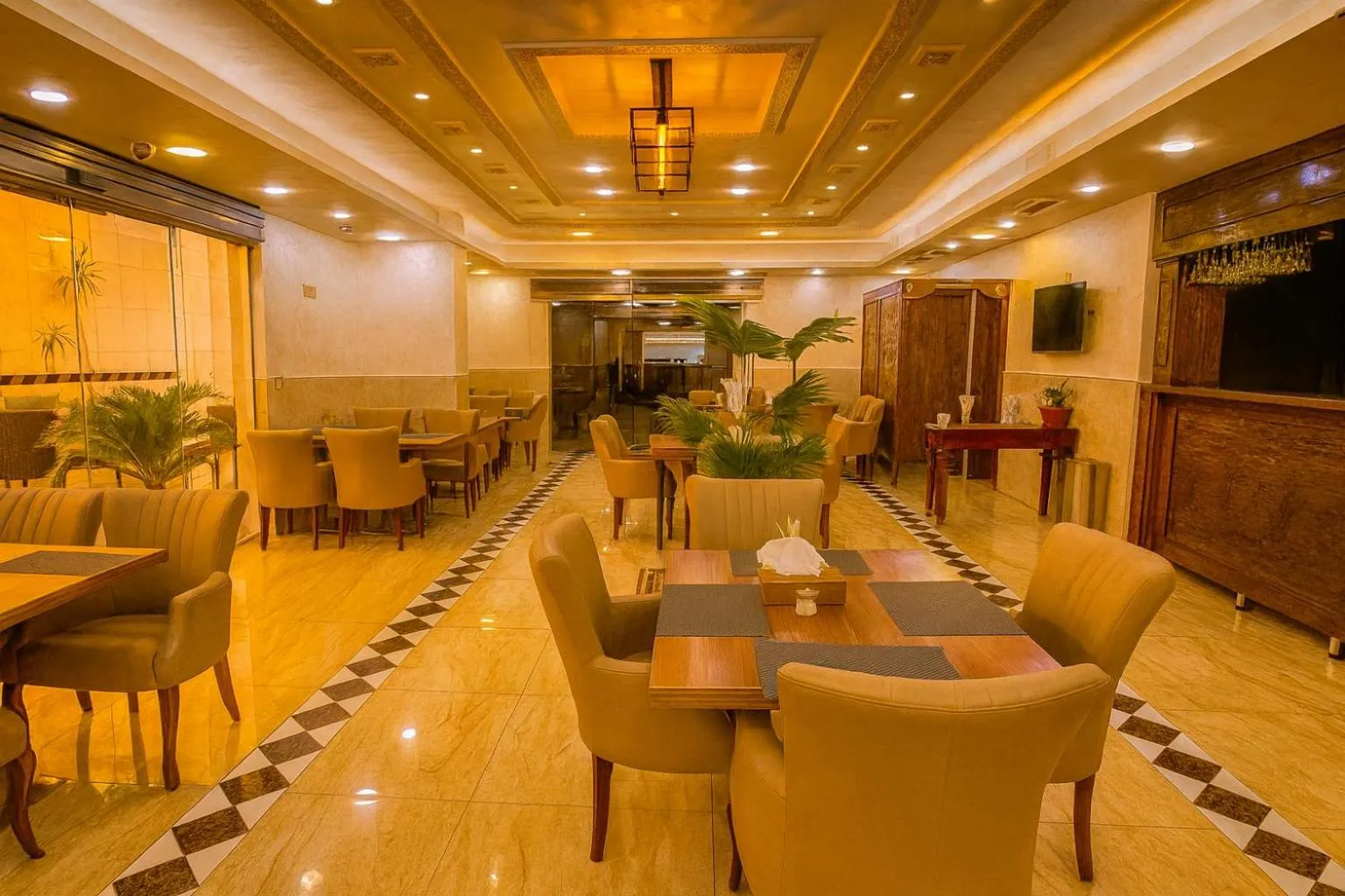 Restaurant/places to eat in Aljamal Hotel