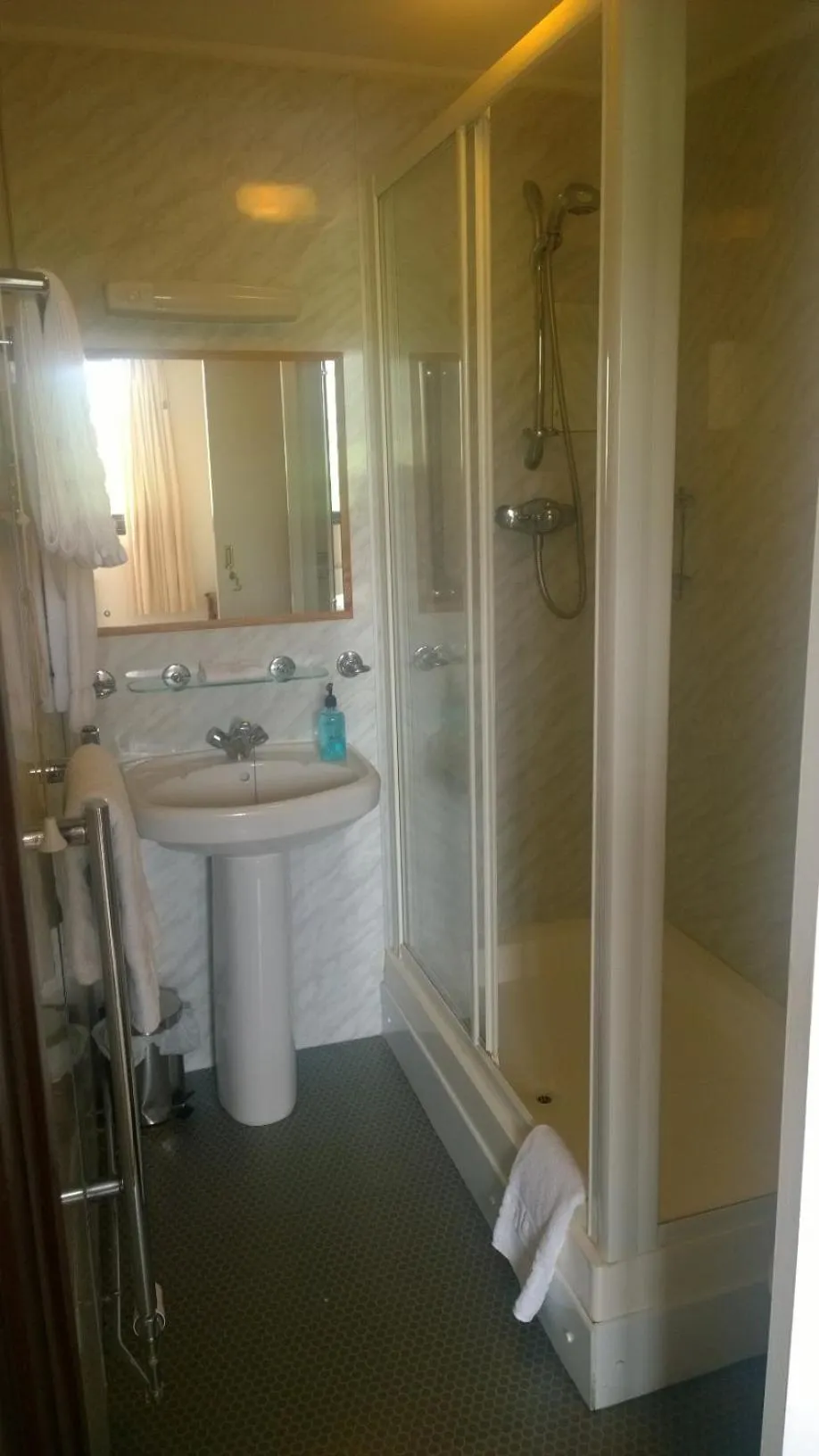 Shower in Cameley Lodge - Self Catering