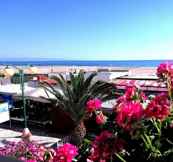 Balcony/Terrace in Margheritamare