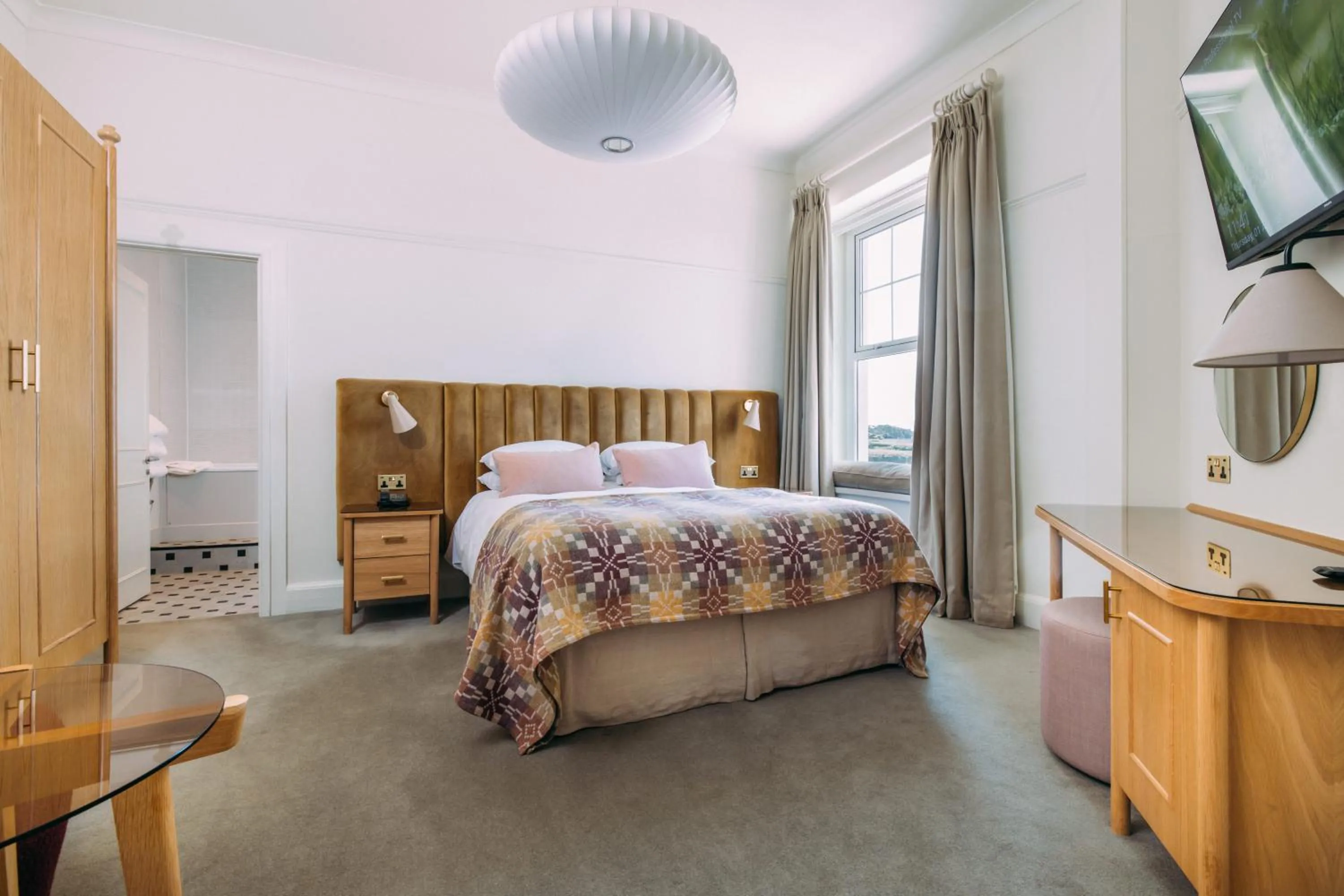 Bed in Polurrian on the Lizard