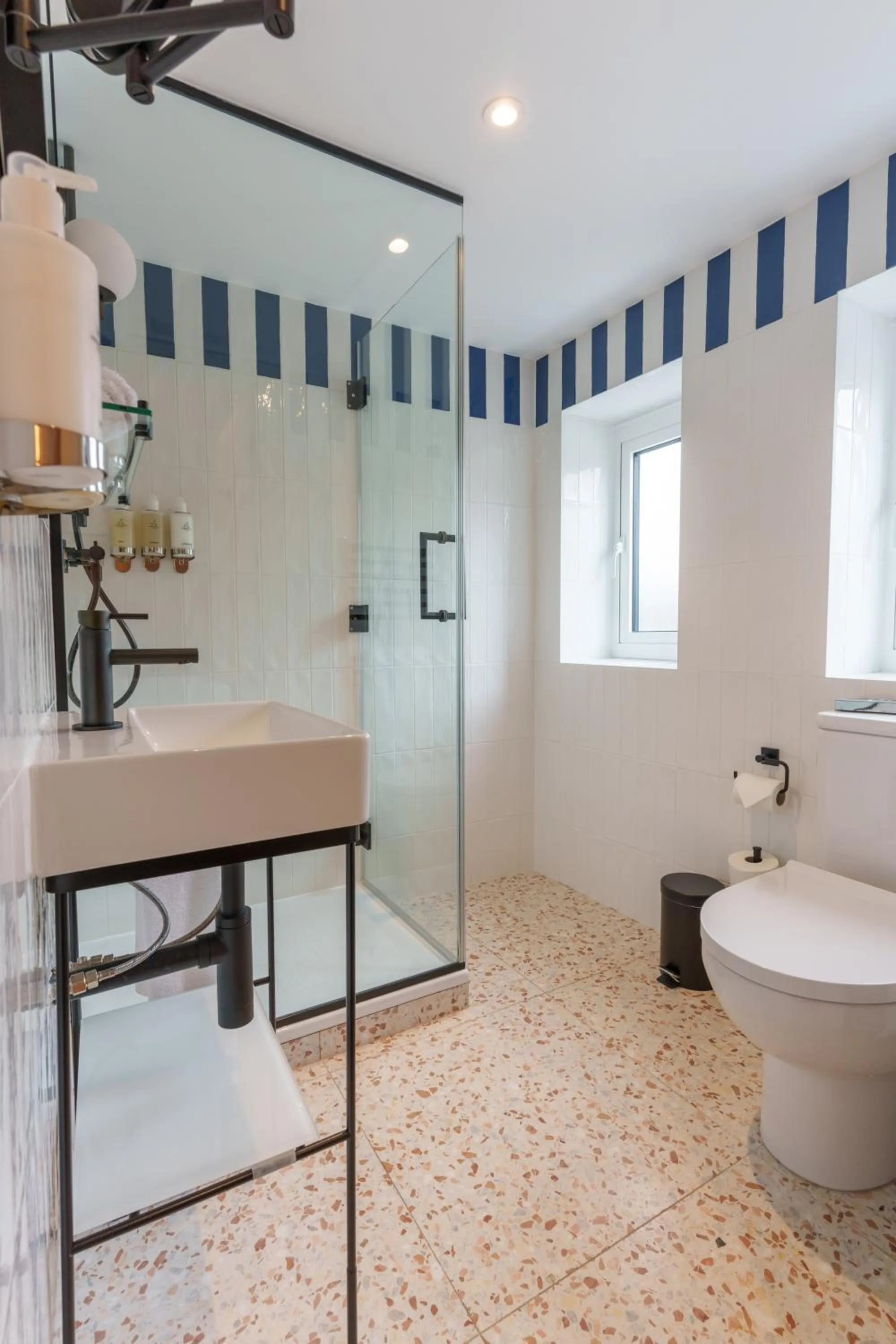 Bathroom in The Relais Cooden Beach and Spa