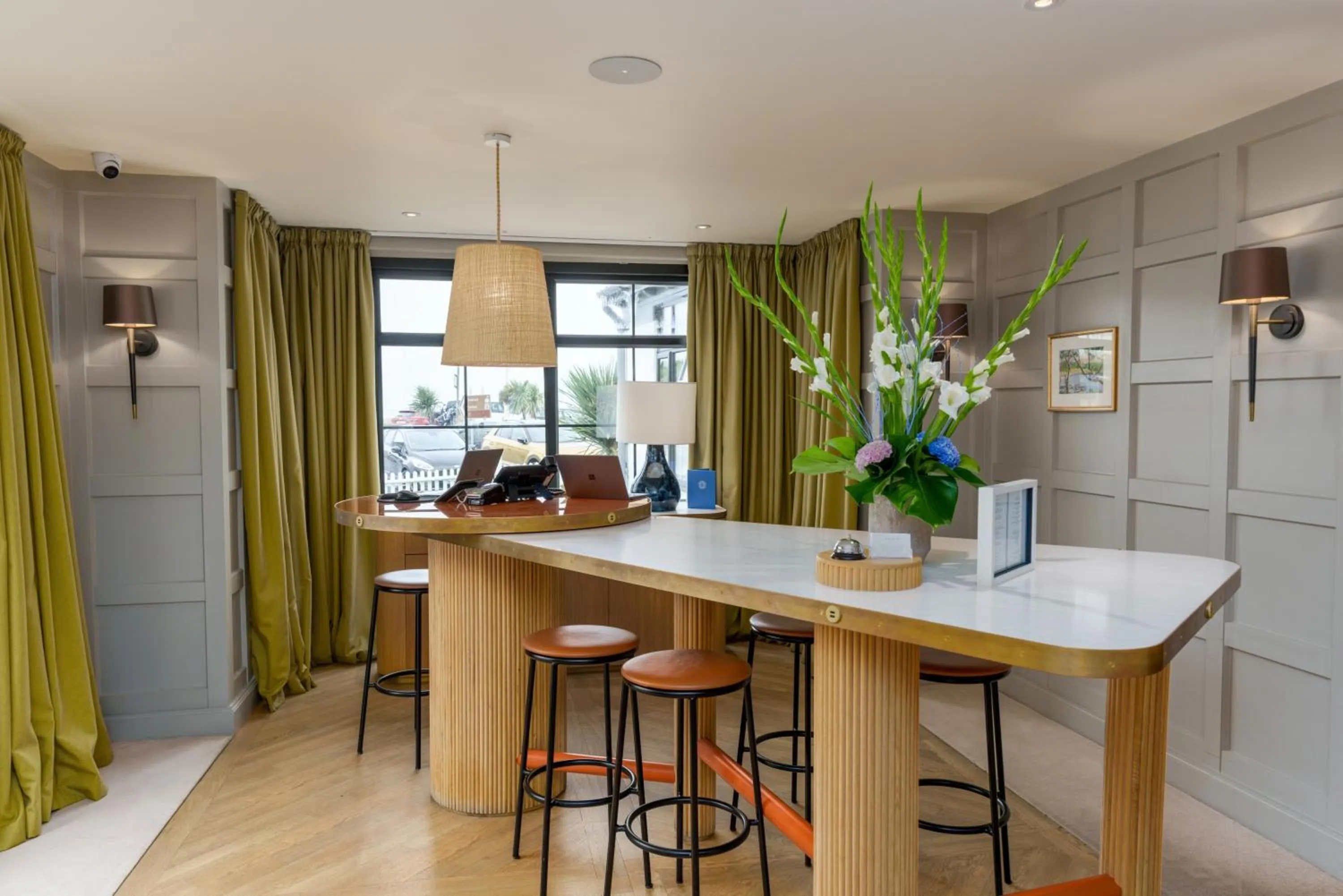 Lobby or reception in The Relais Cooden Beach and Spa