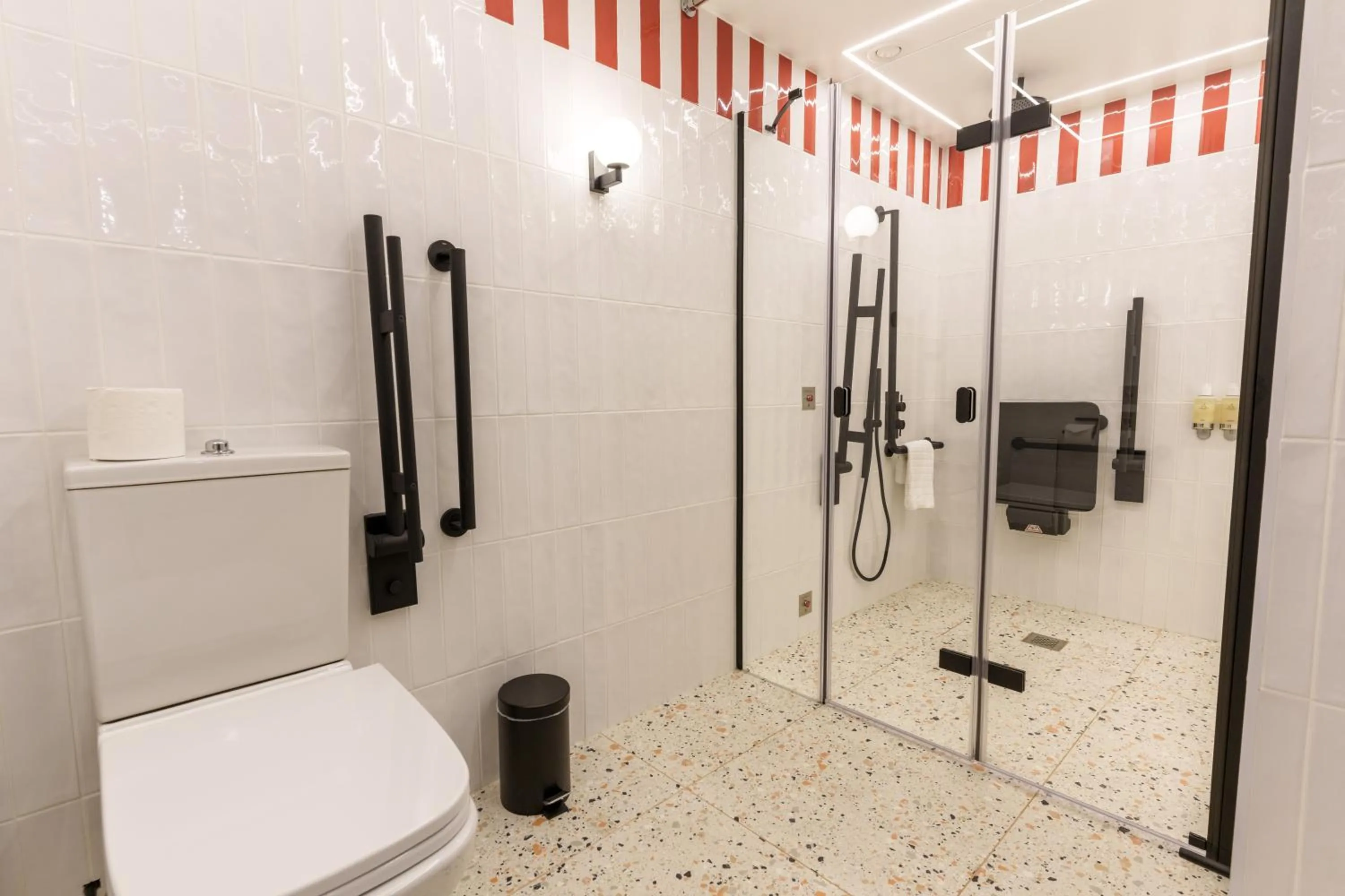 Bathroom in The Relais Cooden Beach and Spa