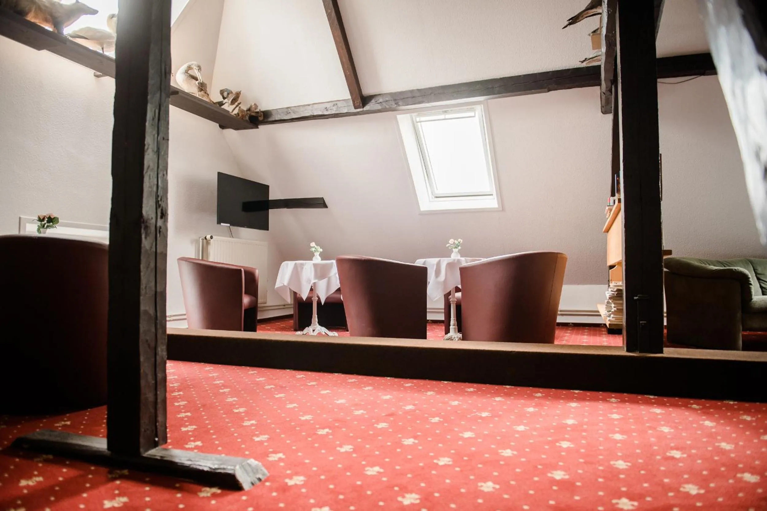 Communal lounge/ TV room in Allmanns-Kroog