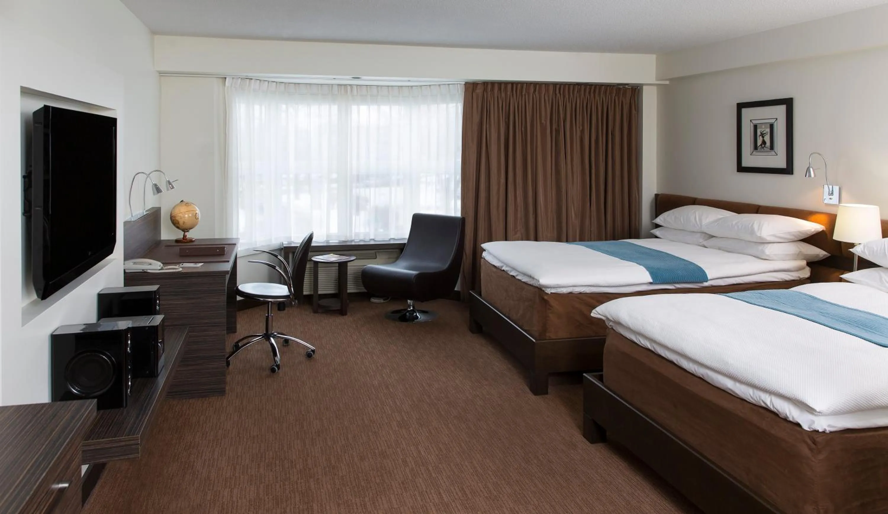 TV and multimedia, Bed in Hôtel Le Bonne Entente