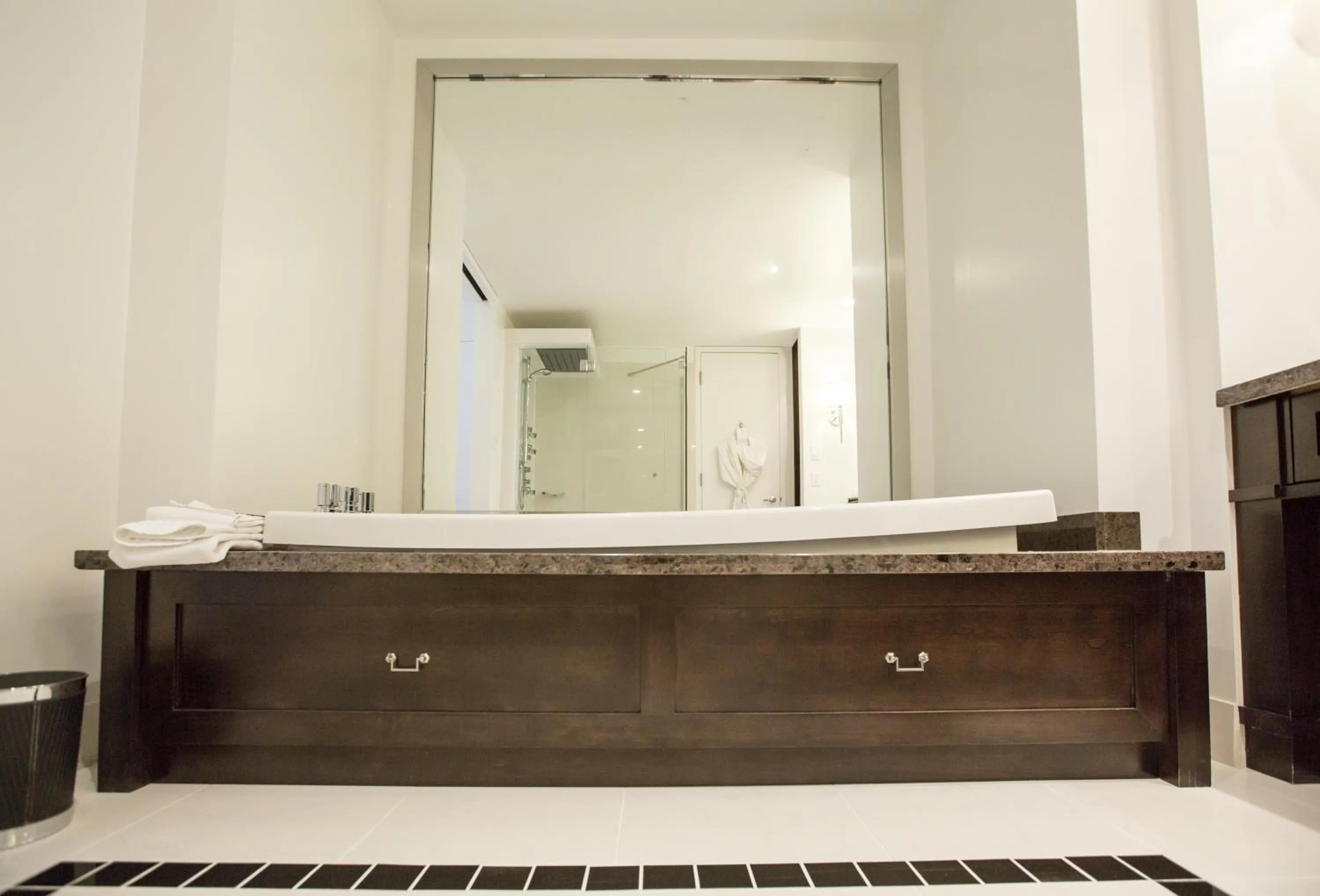 Bathroom in Hôtel Le Bonne Entente