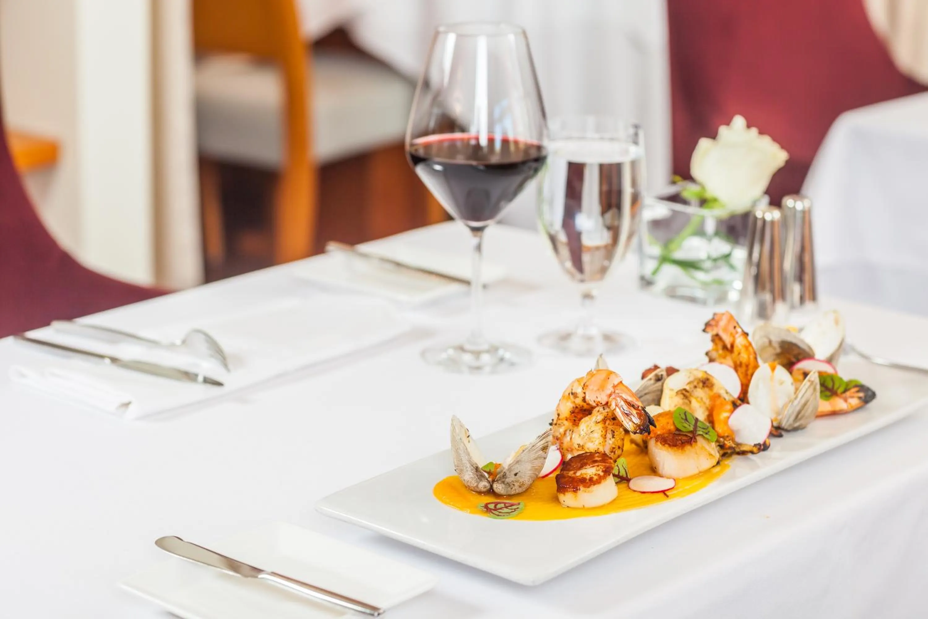 Restaurant/places to eat in Hôtel Le Bonne Entente