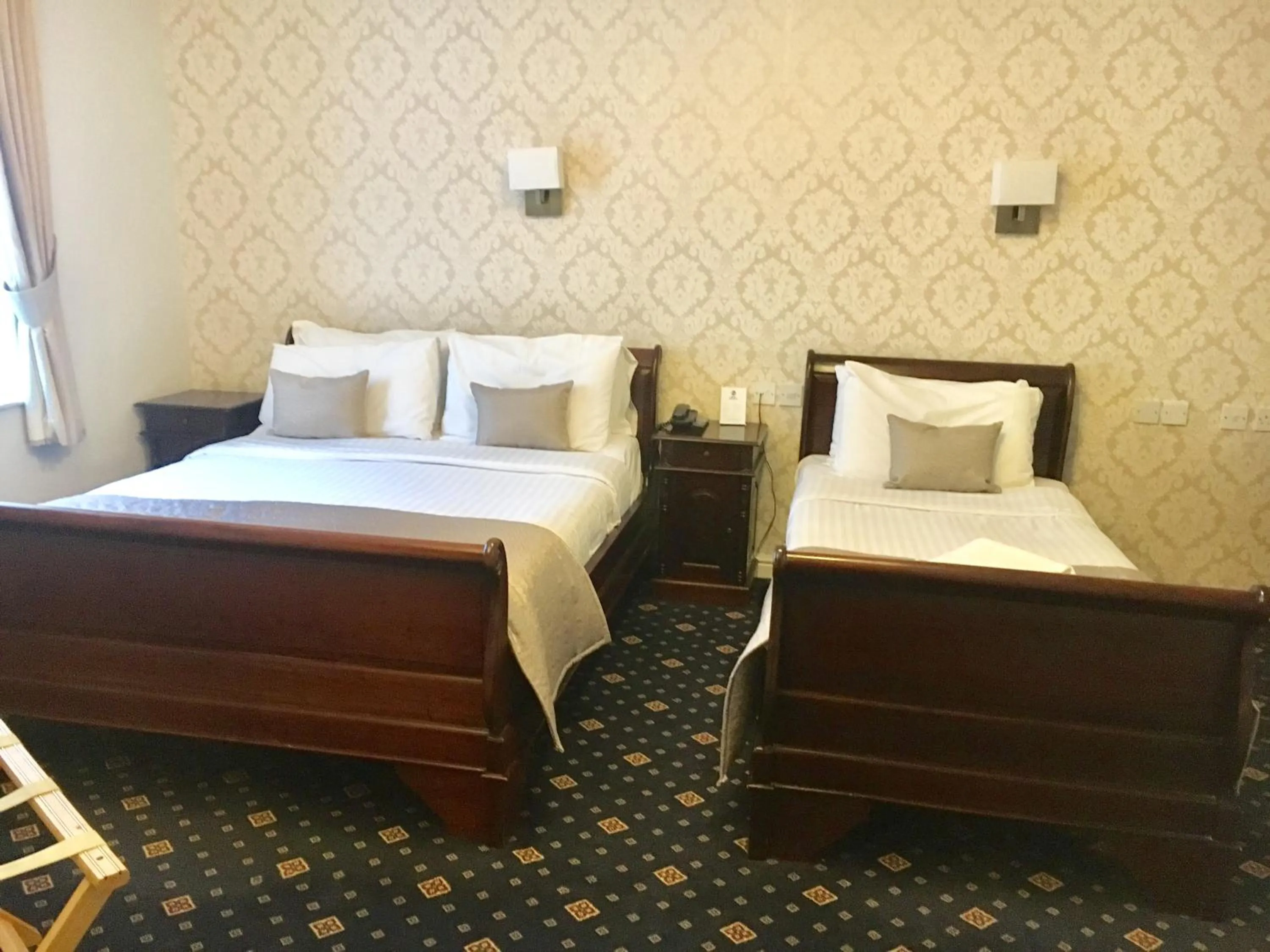 Bed in Normanton Park Hotel, Sure Hotel Collection by Best Western