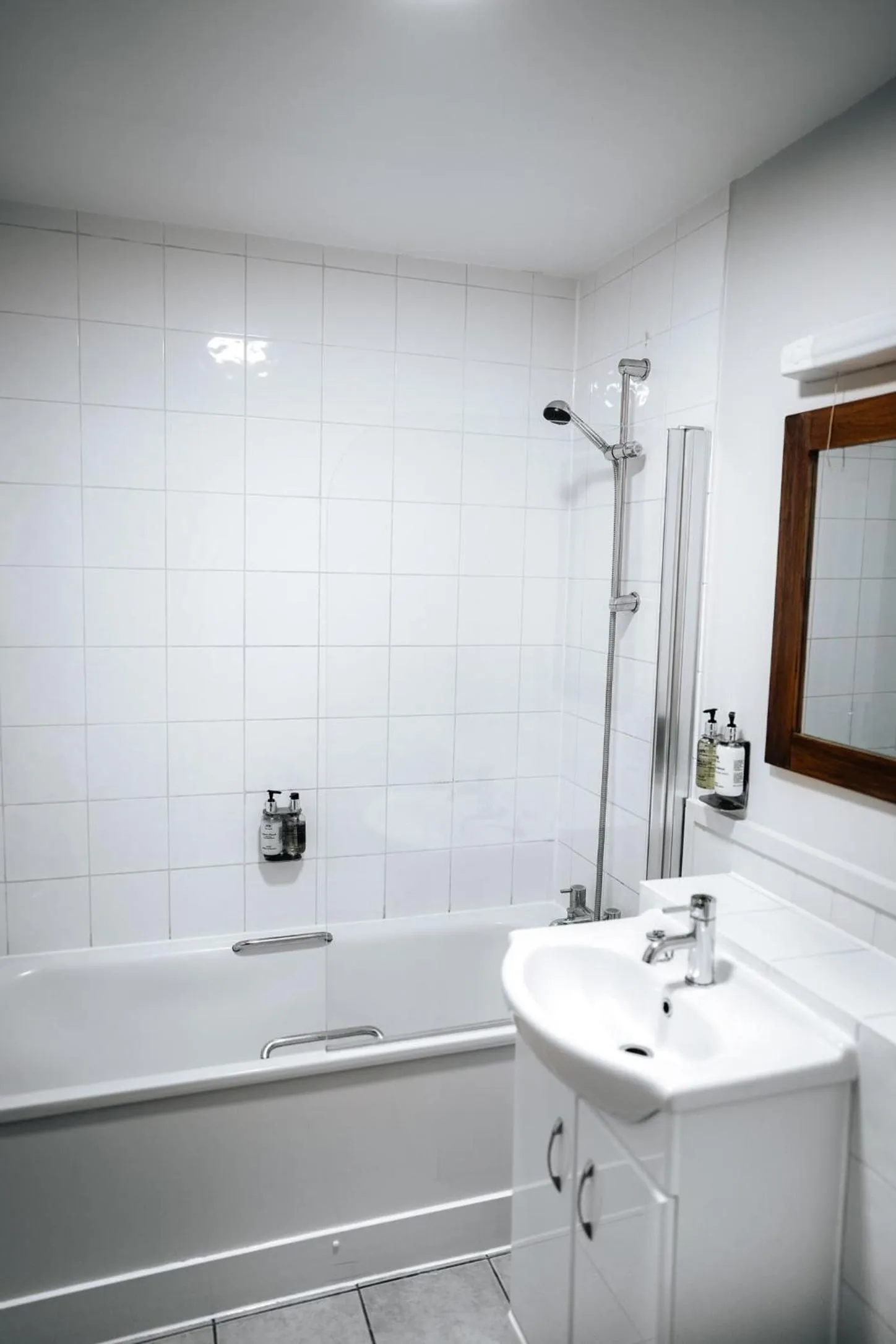 Bathroom in The Black Horse Inn