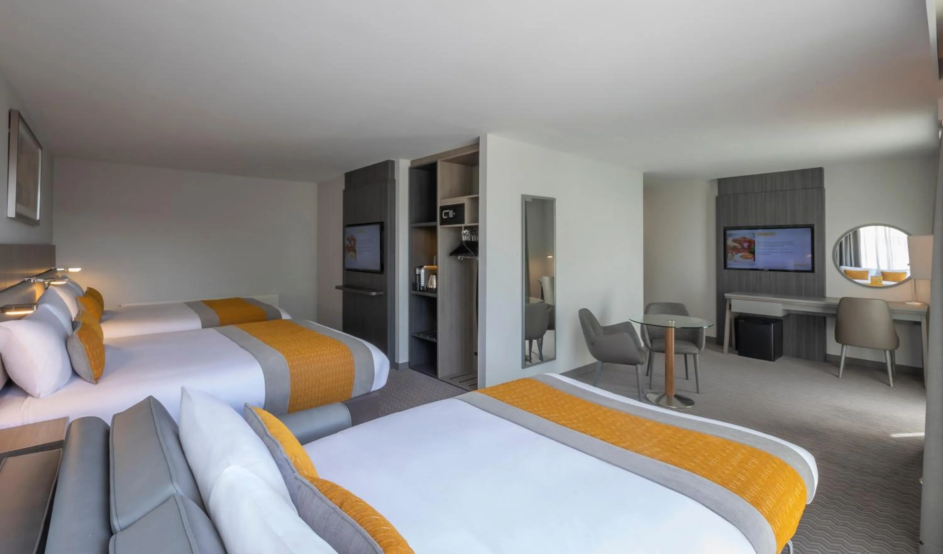 Bedroom, Bed in Maldron Hotel Smithfield Dublin City