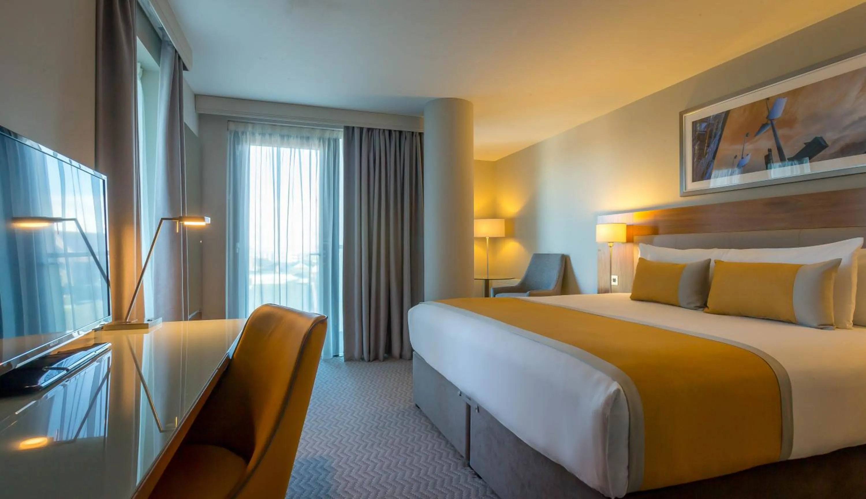 Bedroom, Bed in Maldron Hotel Smithfield Dublin City