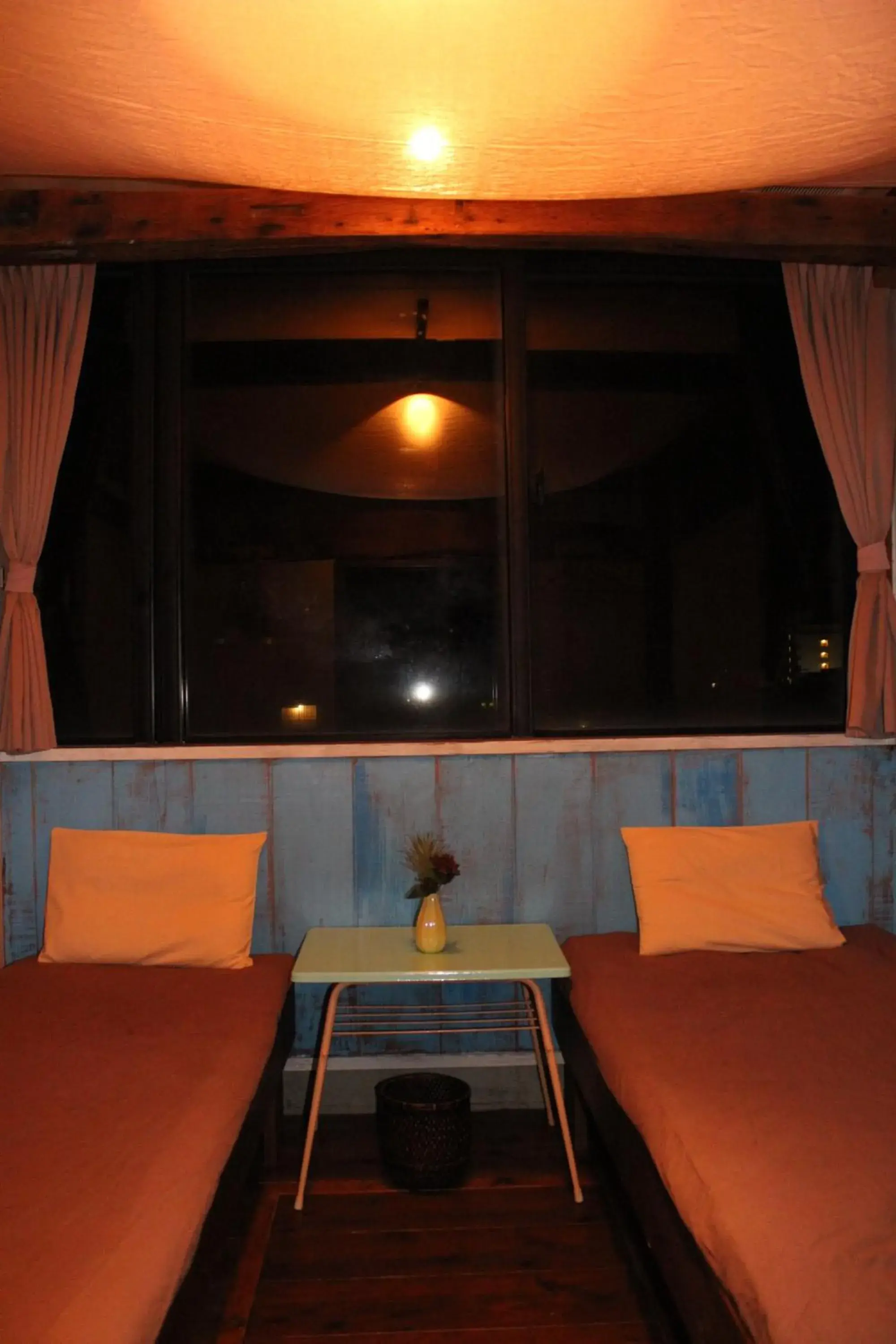 Twin Room with Shared Bathroom in guest house Holoholo Ishigakijima Twin Room with Shared Bathroom in guest house Holoholo Ishigakijima