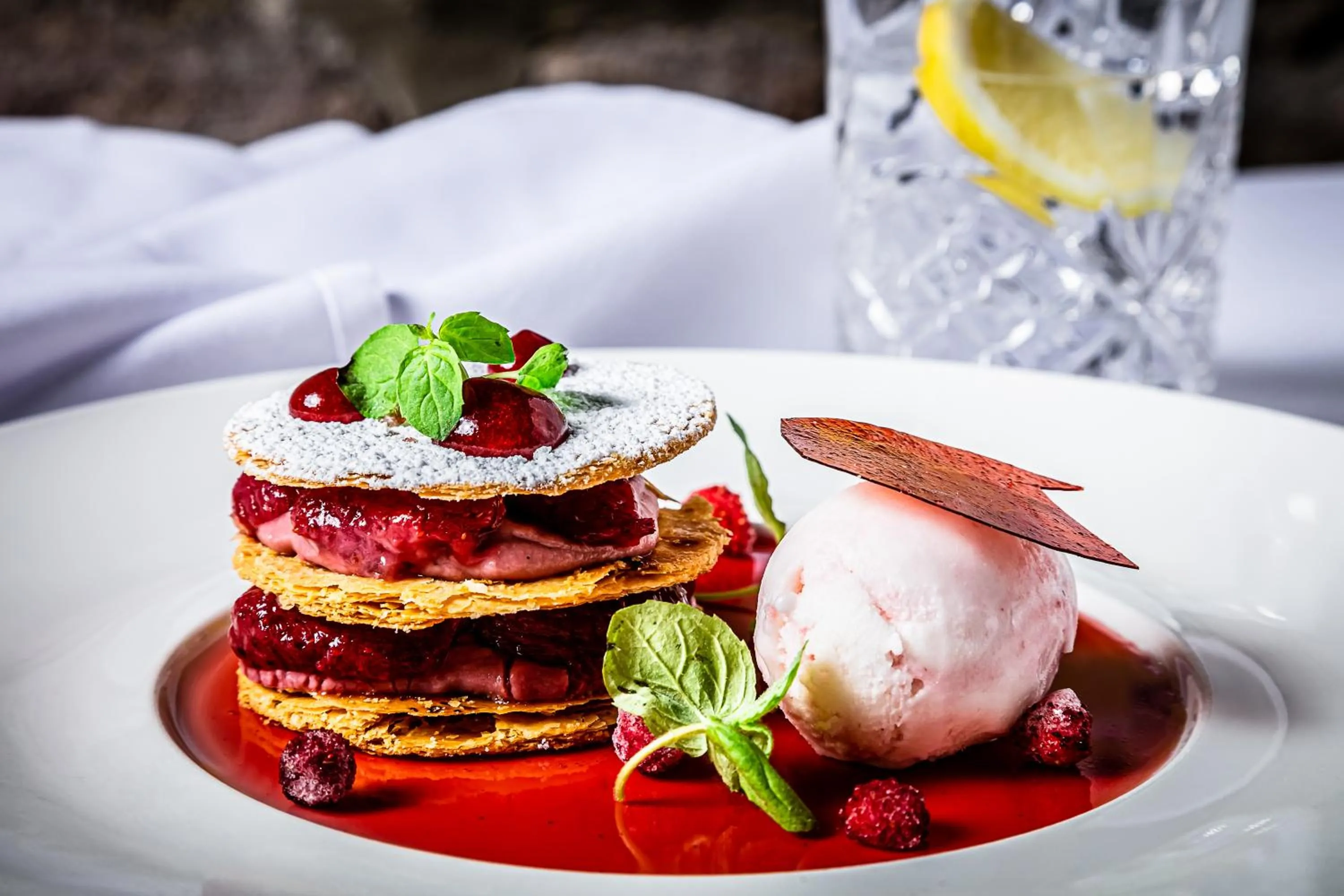 Restaurant/places to eat in Dalhousie Castle Hotel