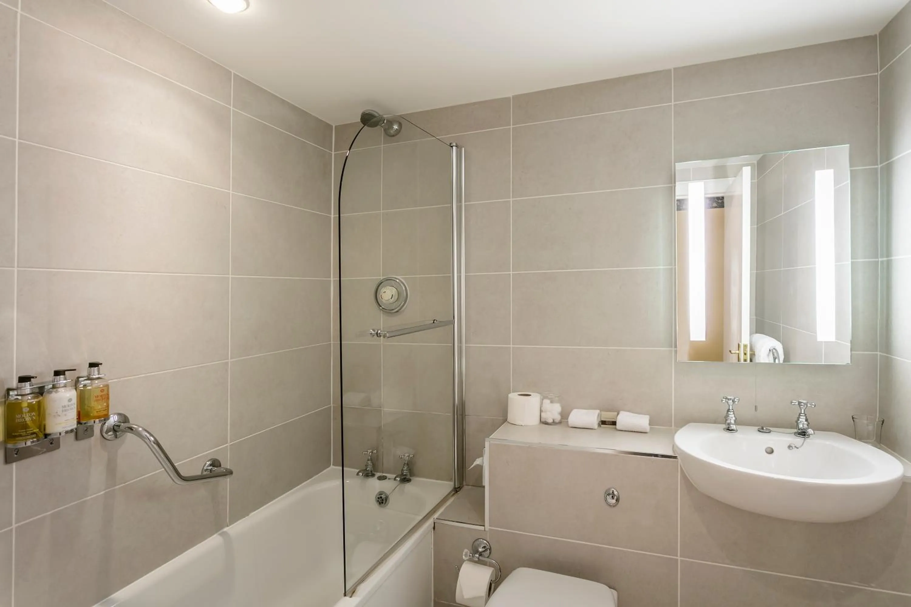 Bathroom in Dalhousie Castle Hotel