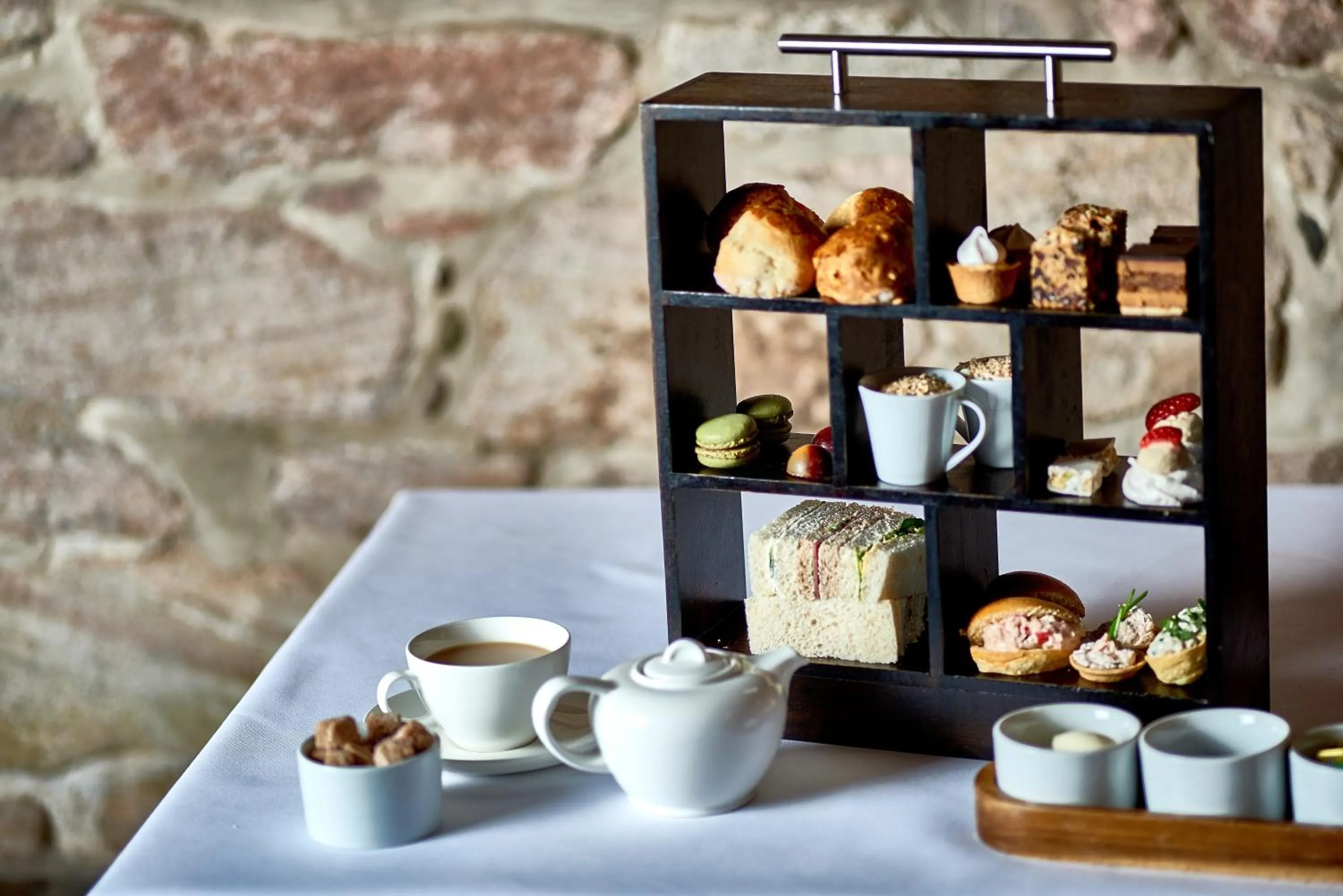 Restaurant/places to eat in Dalhousie Castle Hotel