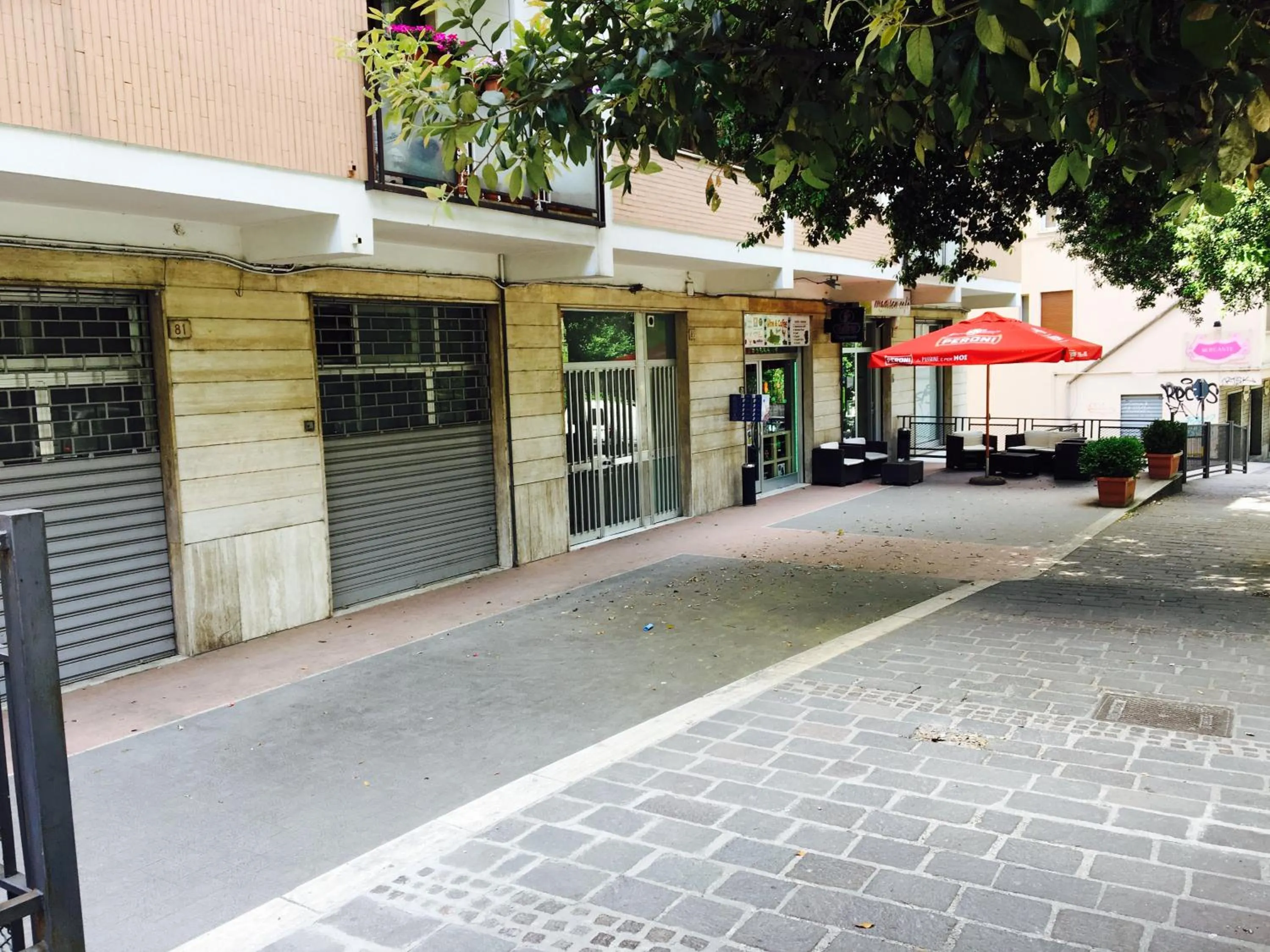 Property building in 85Centro