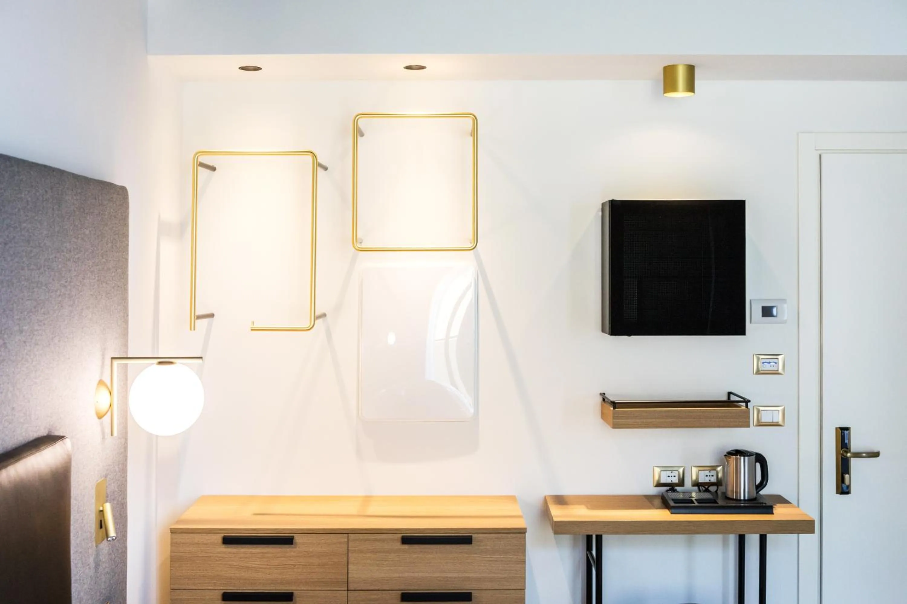 Coffee/tea facilities in MaisonMe Boutique Hotel