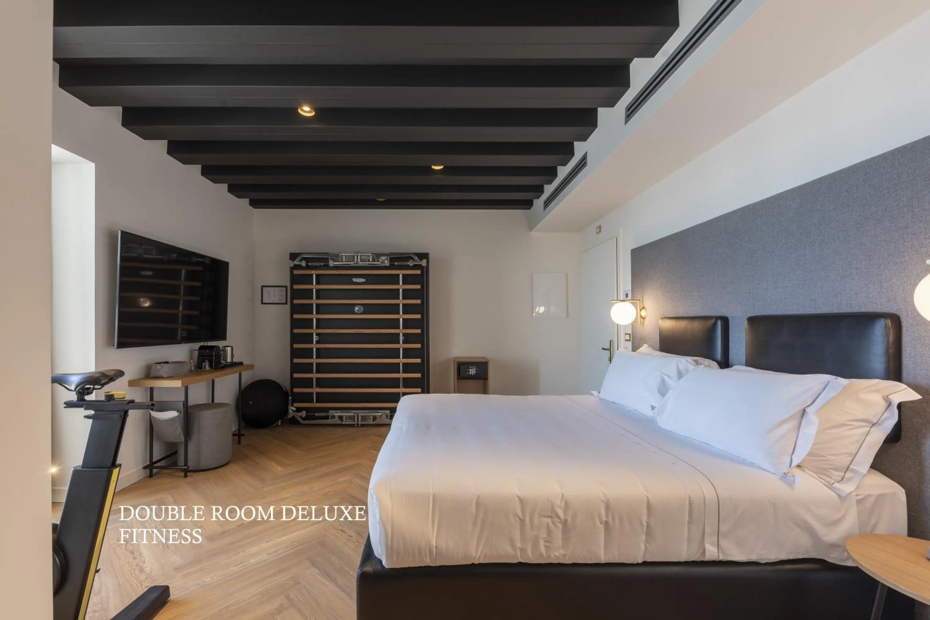 Photo of the whole room, Bed in MaisonMe Boutique Hotel