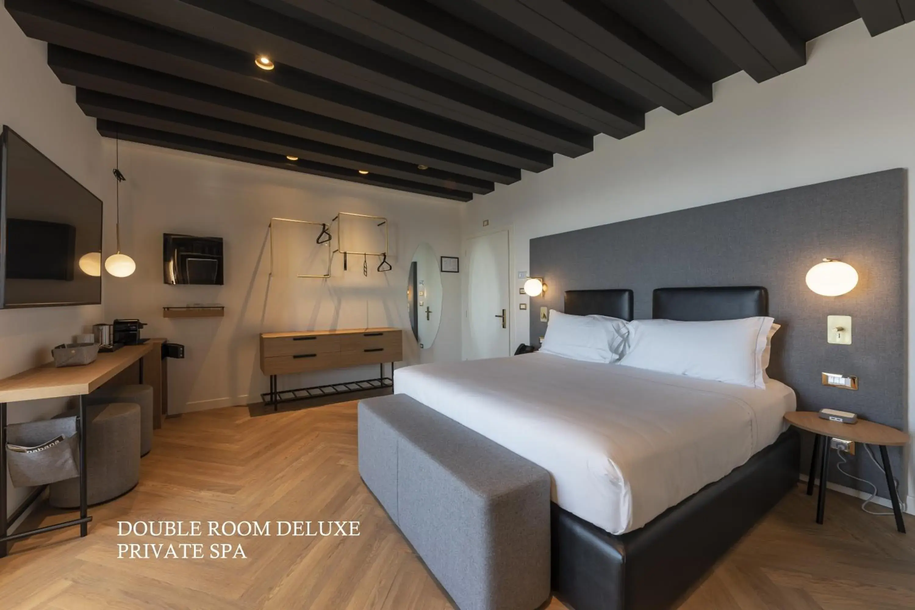 Deluxe Private SPA Double Room with Terrace and Lake View in MaisonMe Boutique Hotel Deluxe Private SPA Double Room with Terrace and Lake View in MaisonMe Boutique Hotel