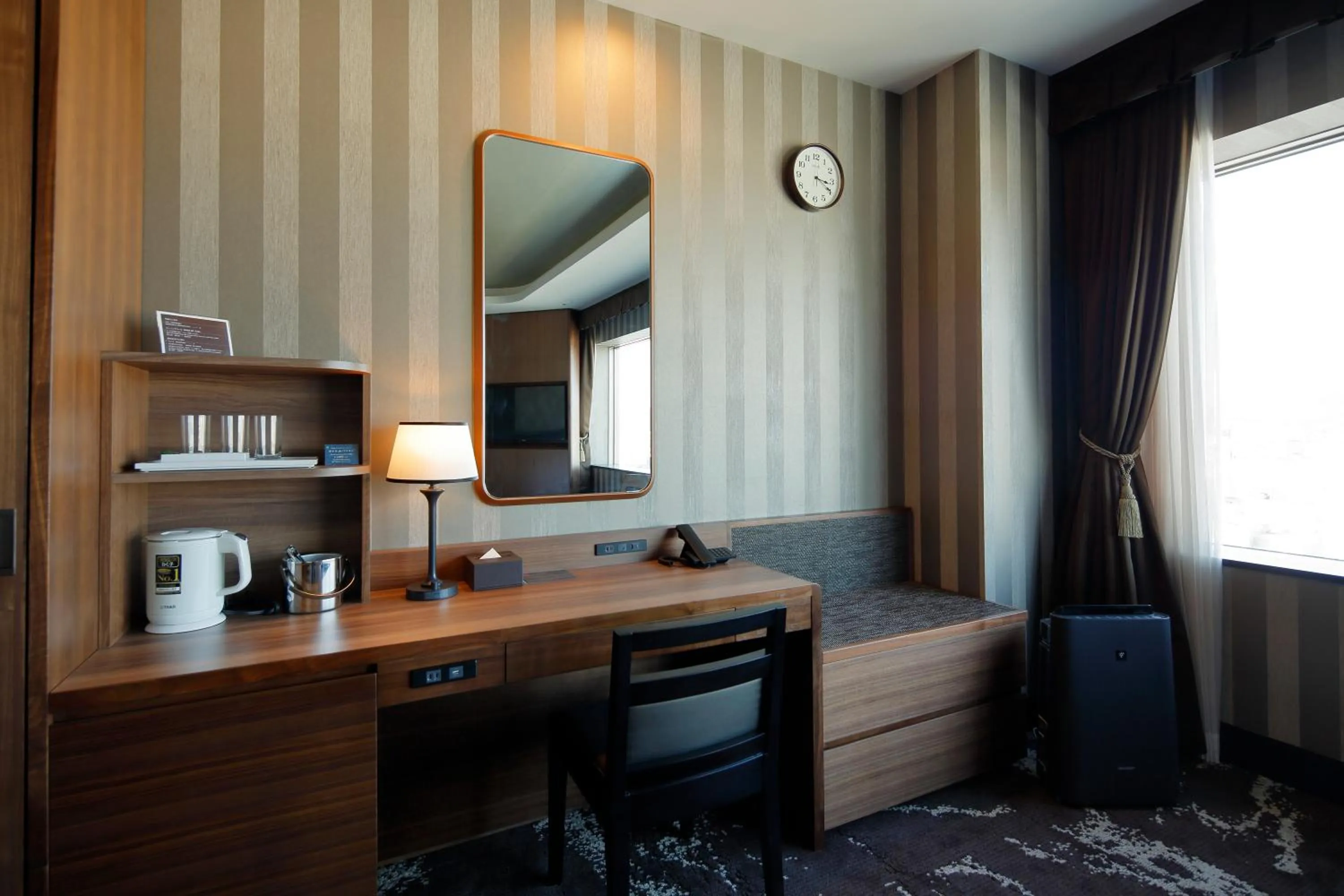 Photo of the whole room in Hotel Monterey Himeji