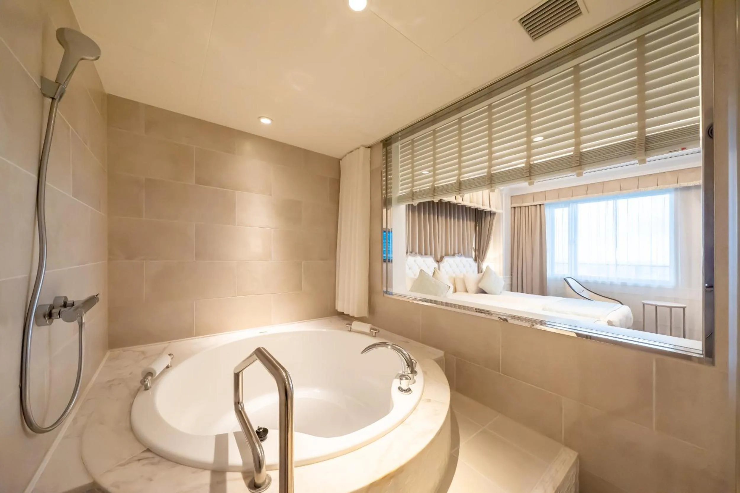 Bathroom in Hotel Monterey Himeji