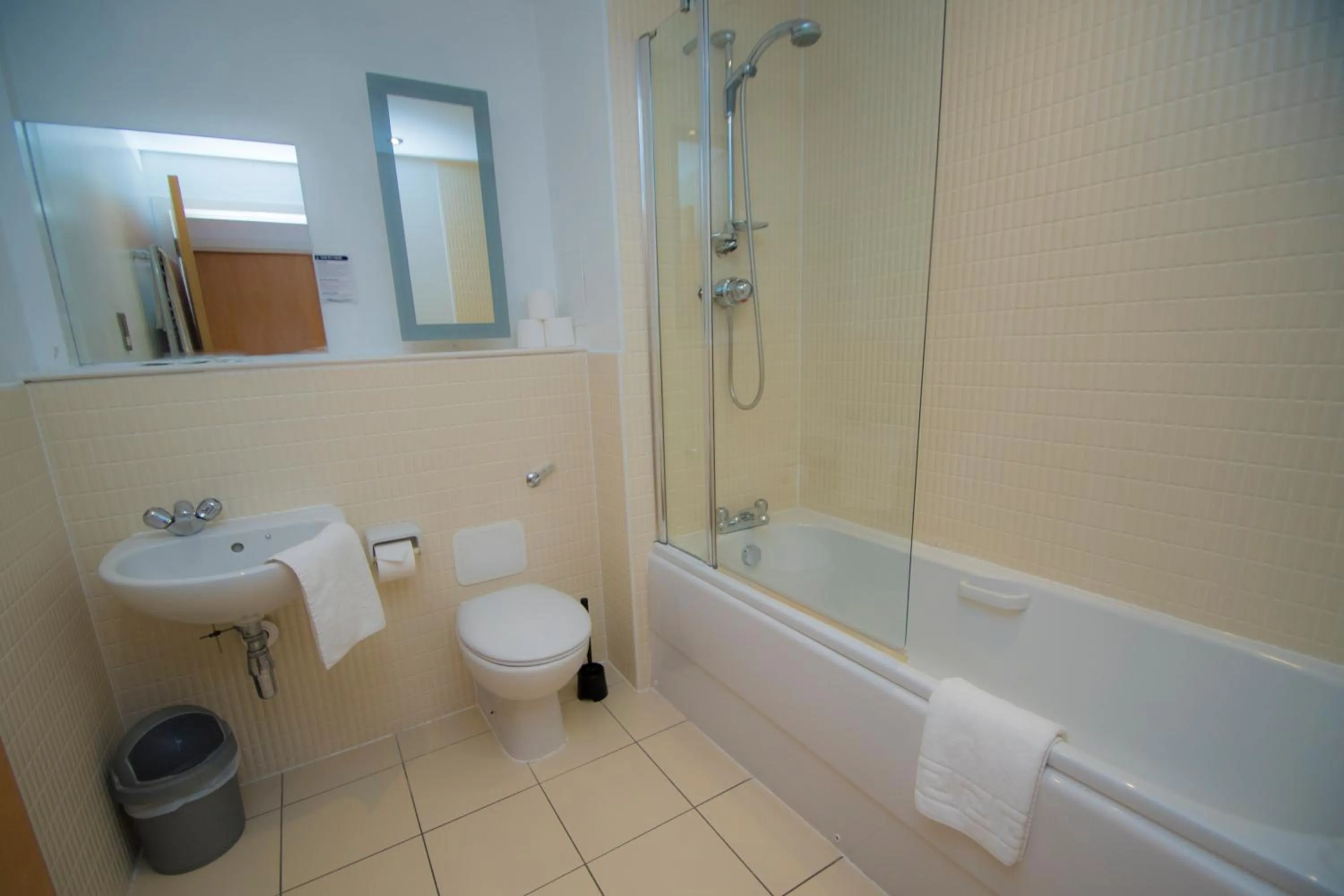 Shower in Ocean Serviced Apartments