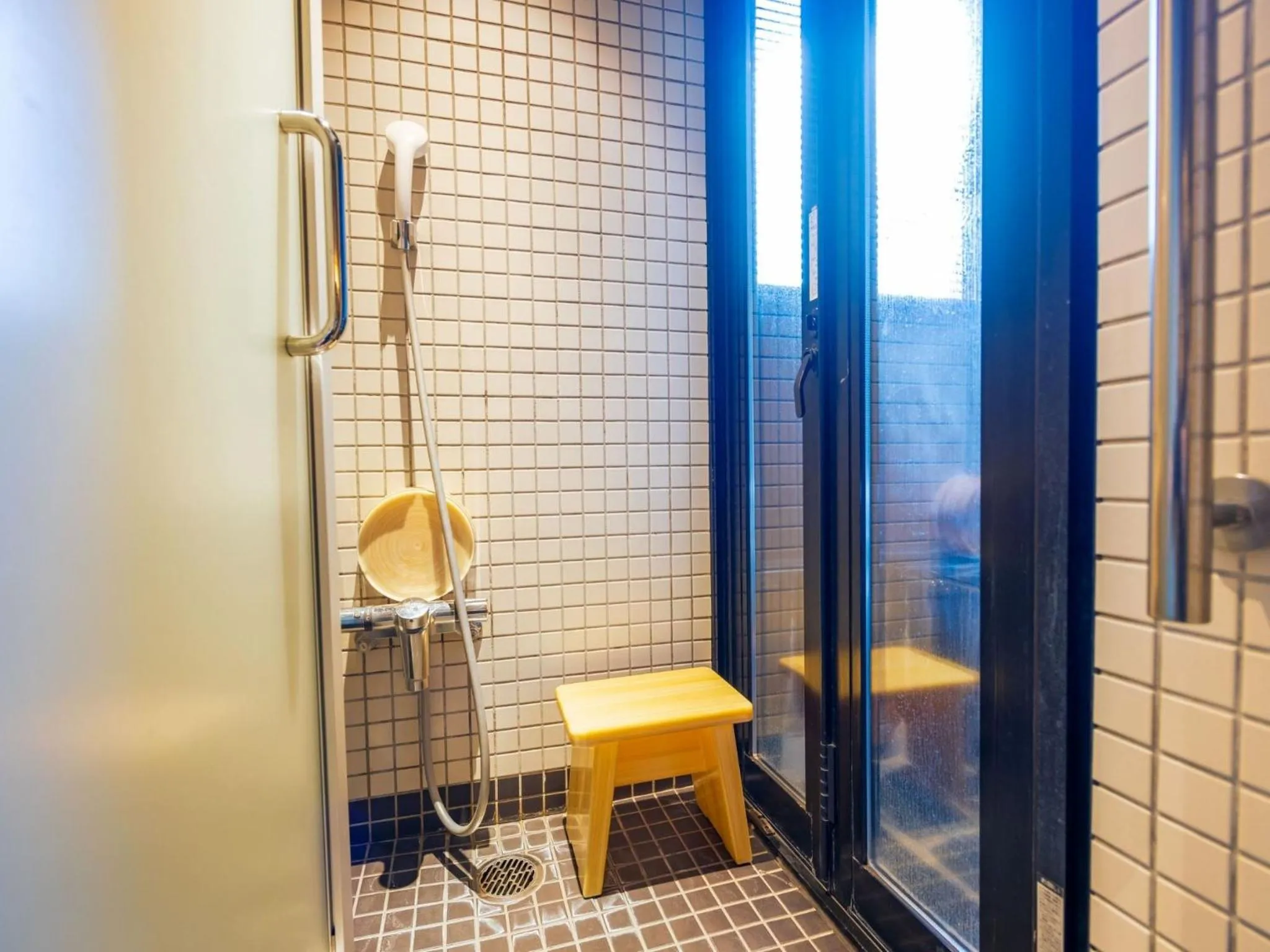 Shower in Susukinohara Ichinoyu