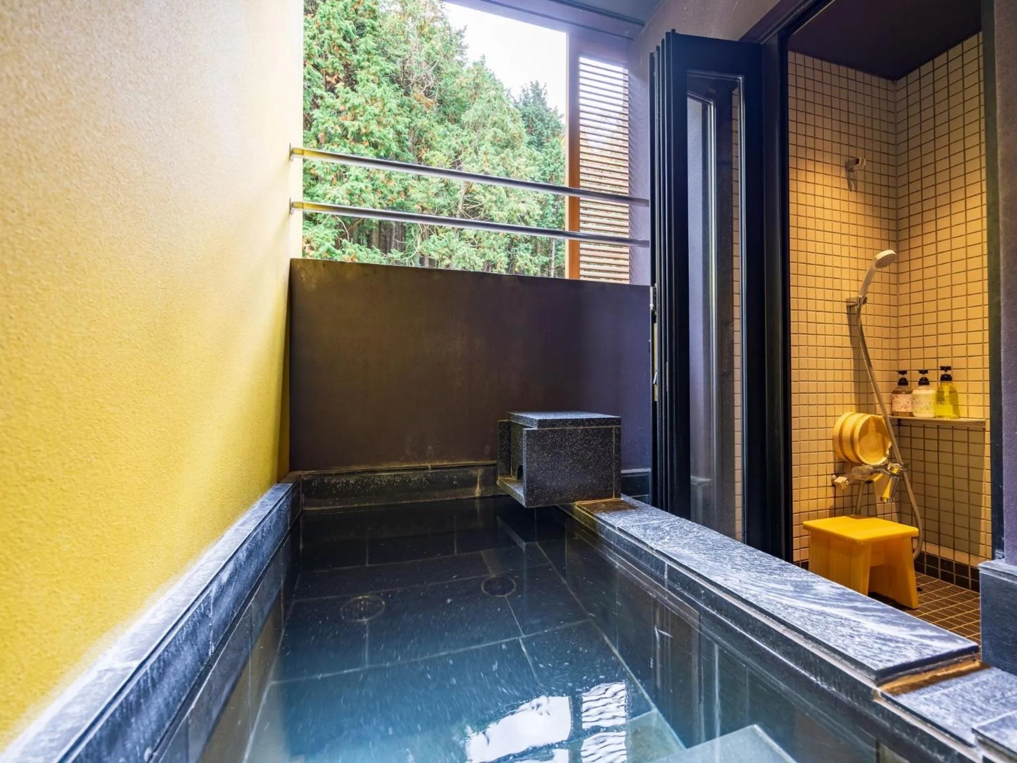 Open Air Bath in Susukinohara Ichinoyu