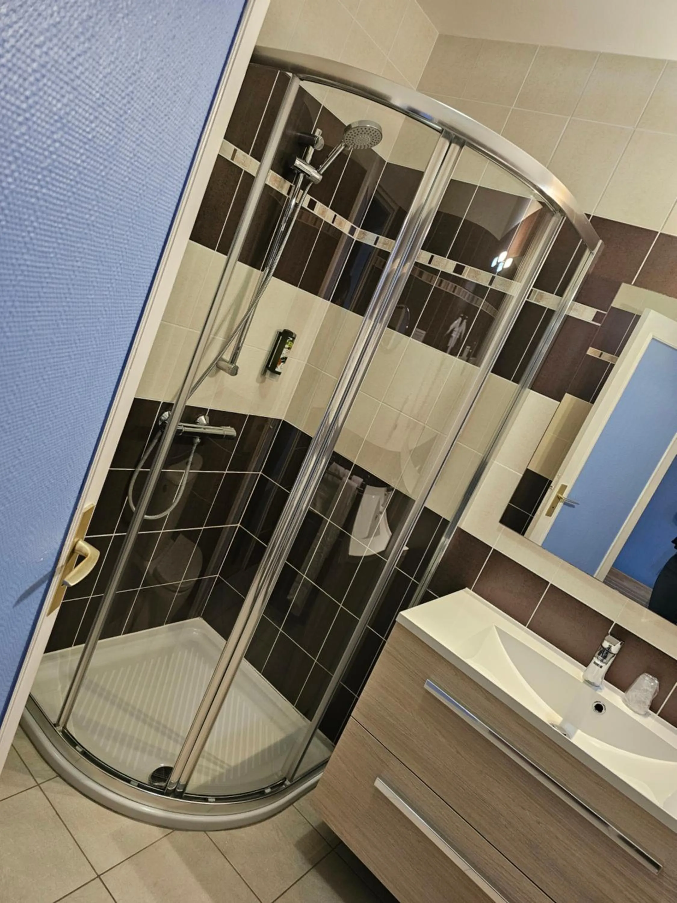 Logis Hôtel Restaurant L'Unique