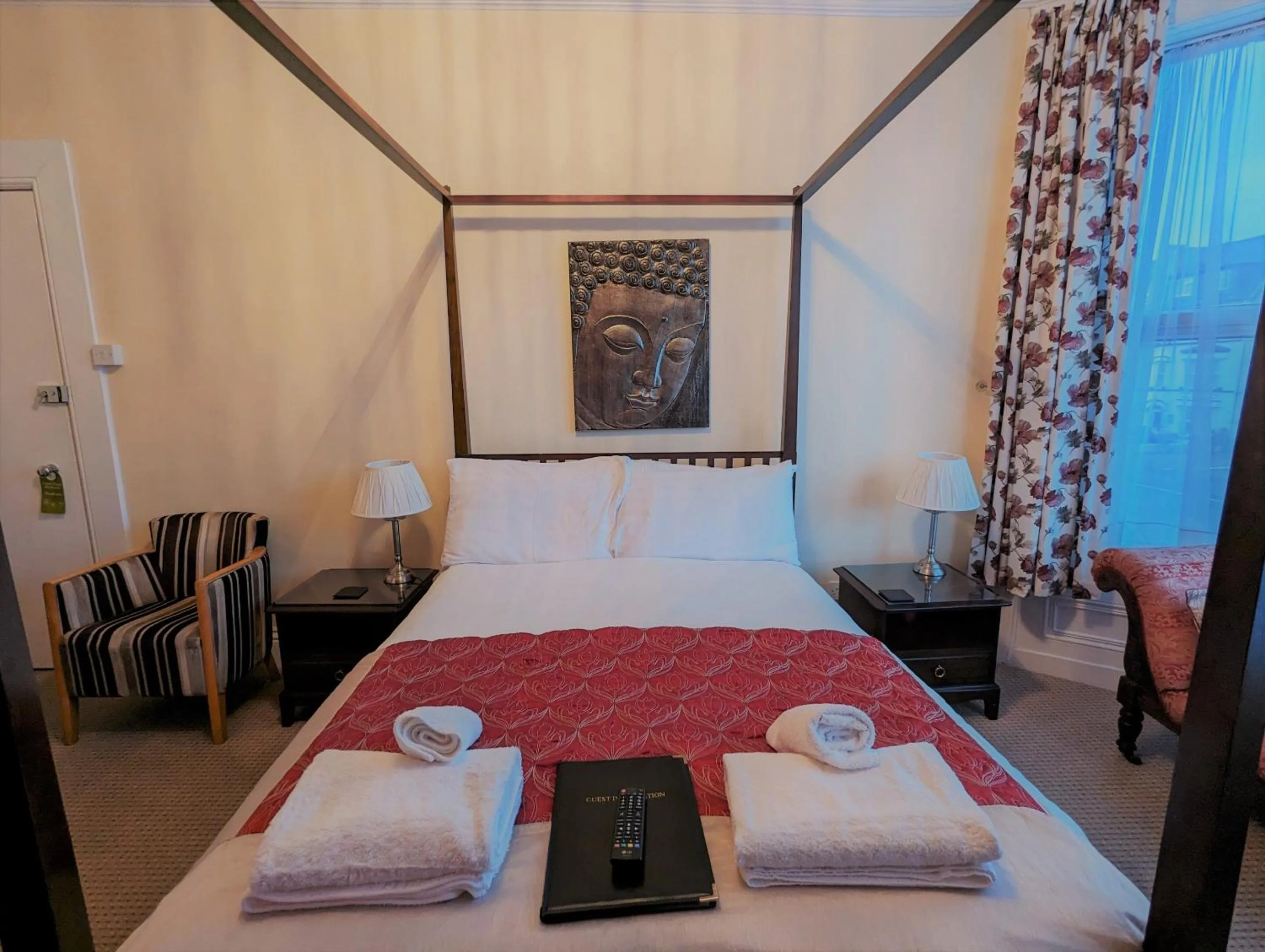 Bedroom, Bed in The Senarth Guesthouse - Seaside Guesthouse with Breakfast & Free Parking