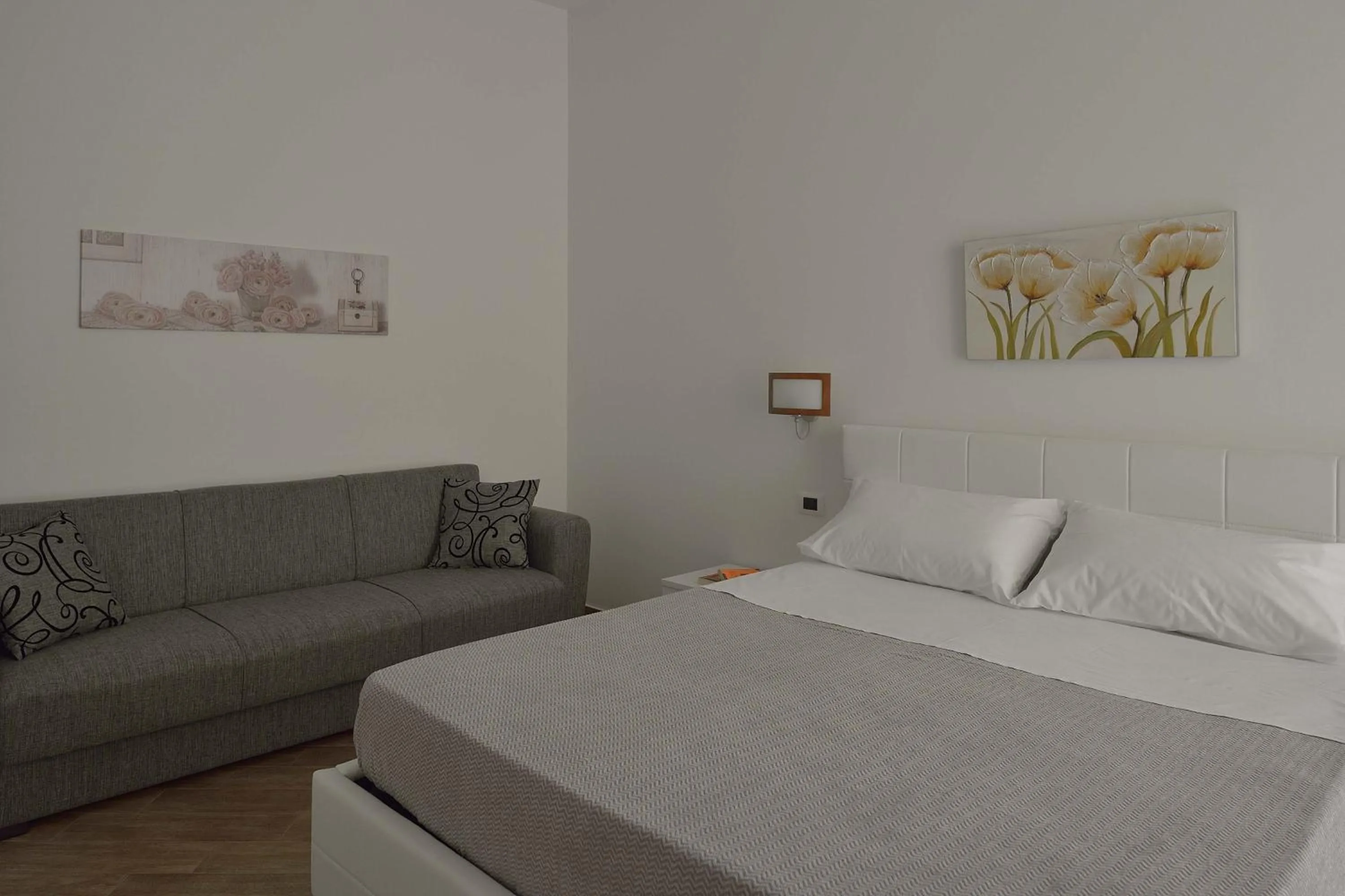 Bedroom, Bed in Cavaliere Costa