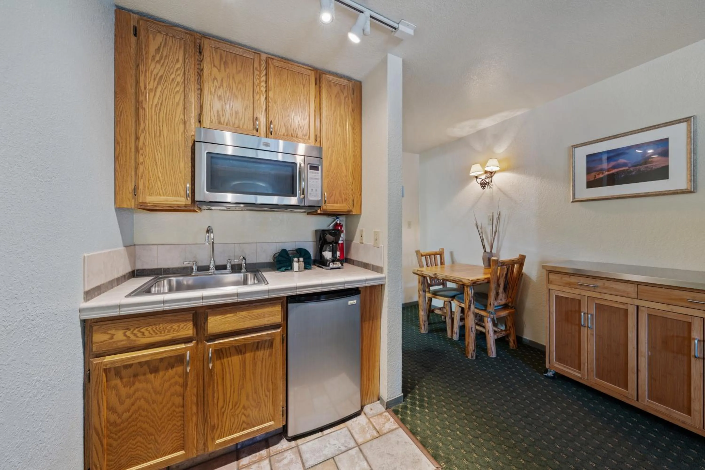 Kitchen or kitchenette in The Lodge at Lake Tahoe