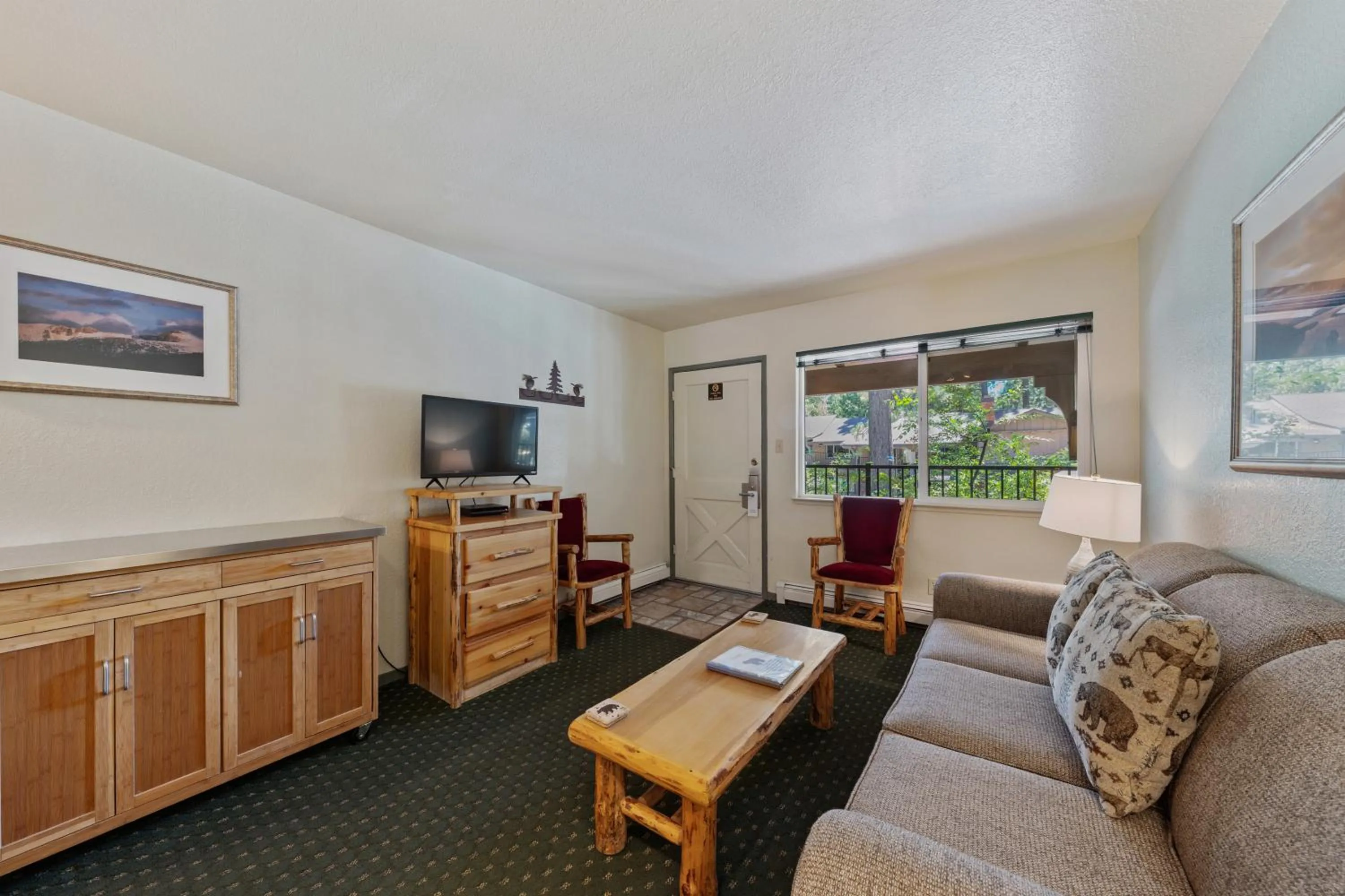 TV and multimedia in The Lodge at Lake Tahoe