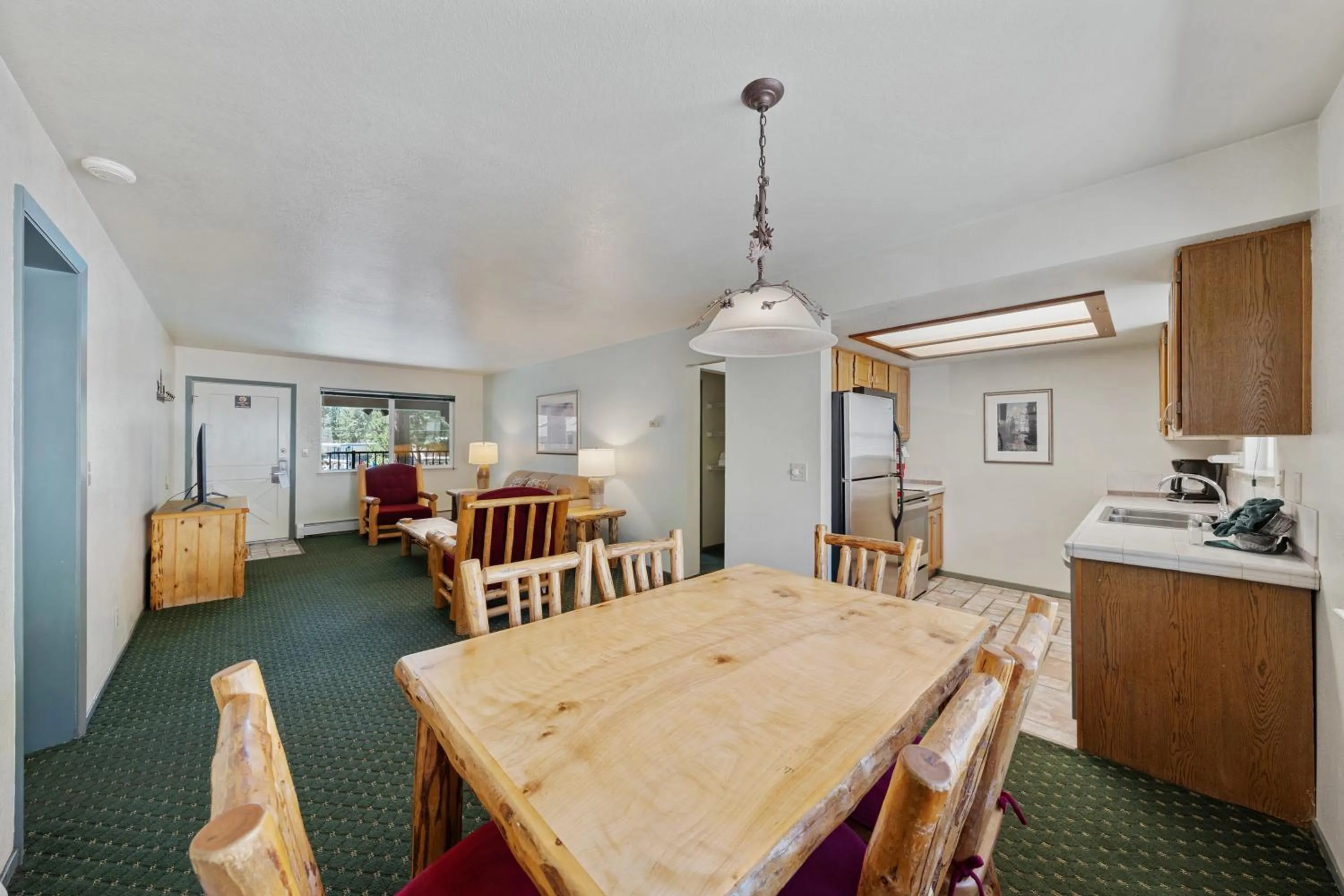 Kitchen or kitchenette in The Lodge at Lake Tahoe