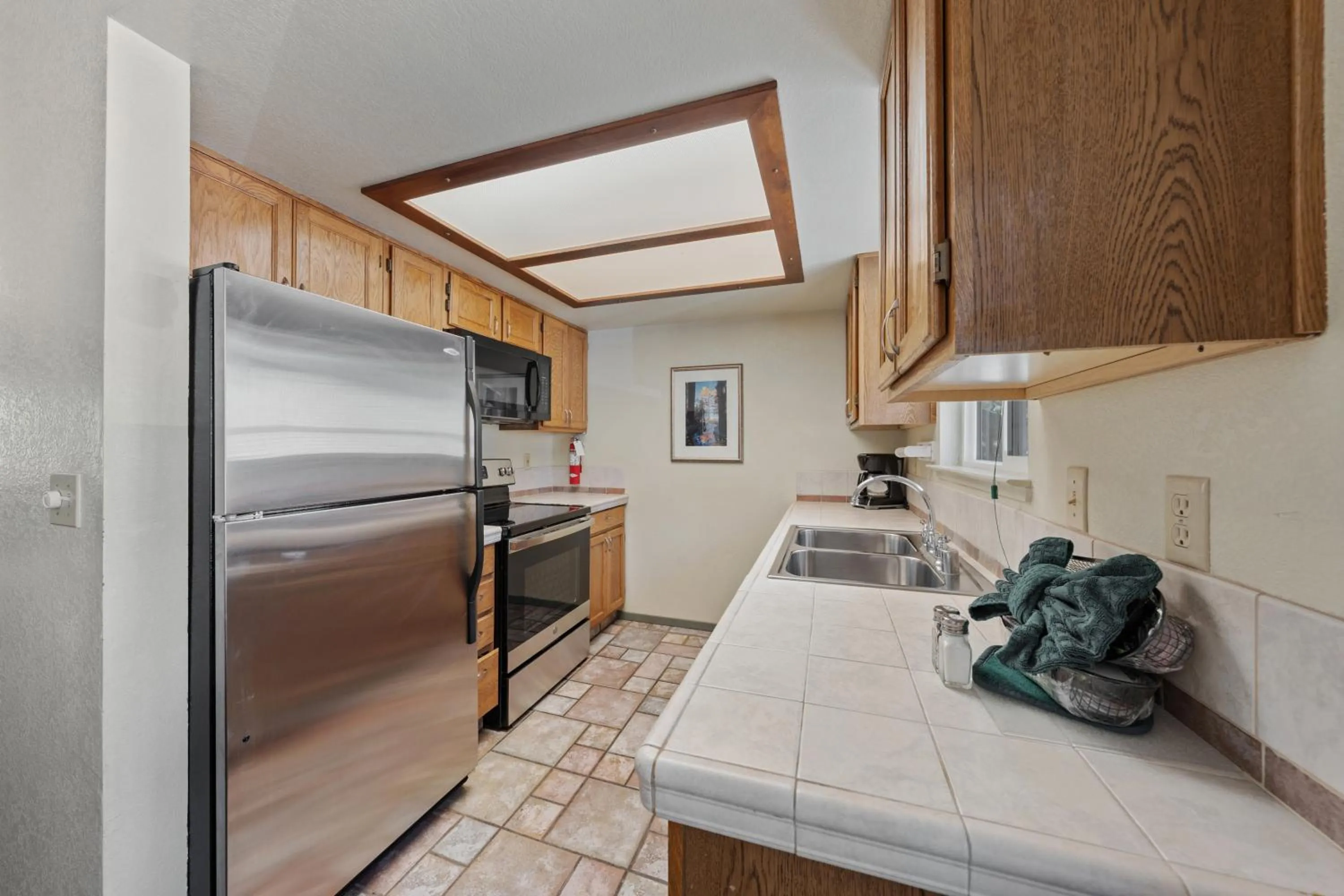 Kitchen or kitchenette in The Lodge at Lake Tahoe