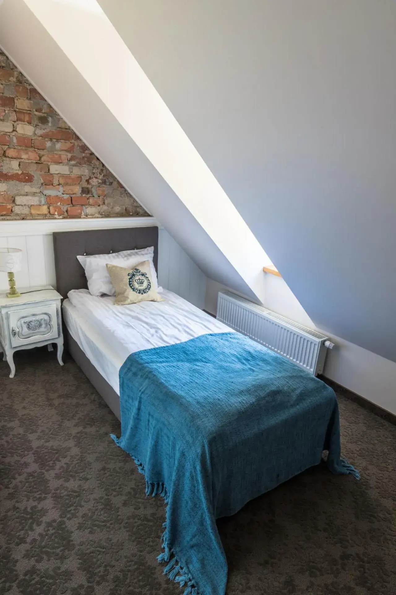 Small Single Room with Private Bathroom in Villa Italiana pokoje z prywatnymi łazienkami & Odnowa Biologiczna Small Single Room with Private Bathroom in Villa Italiana pokoje z prywatnymi łazienkami & Odnowa Biologiczna