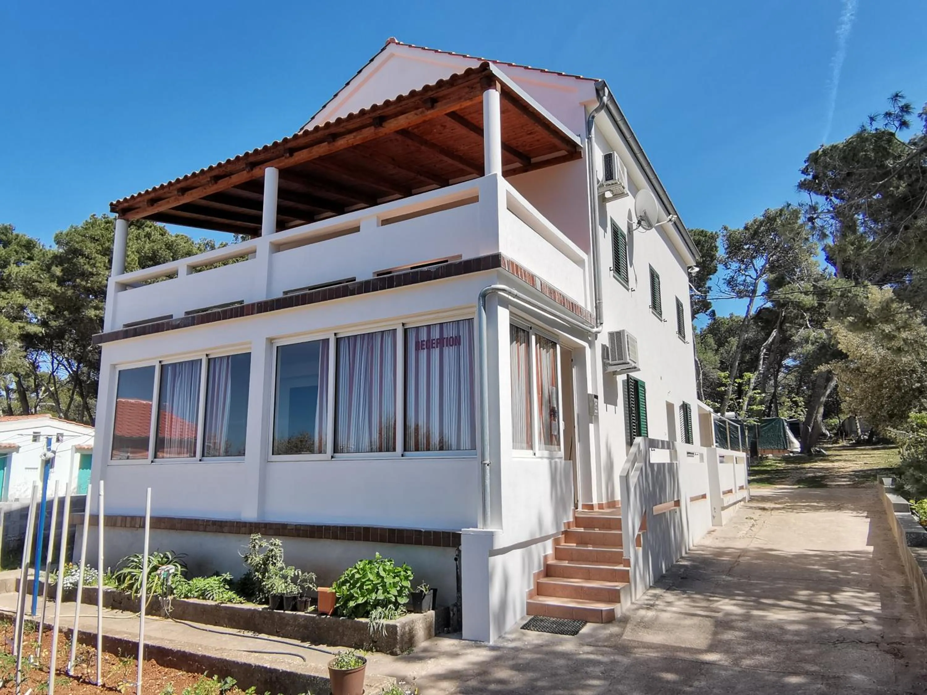 Property building in Apartment Porat