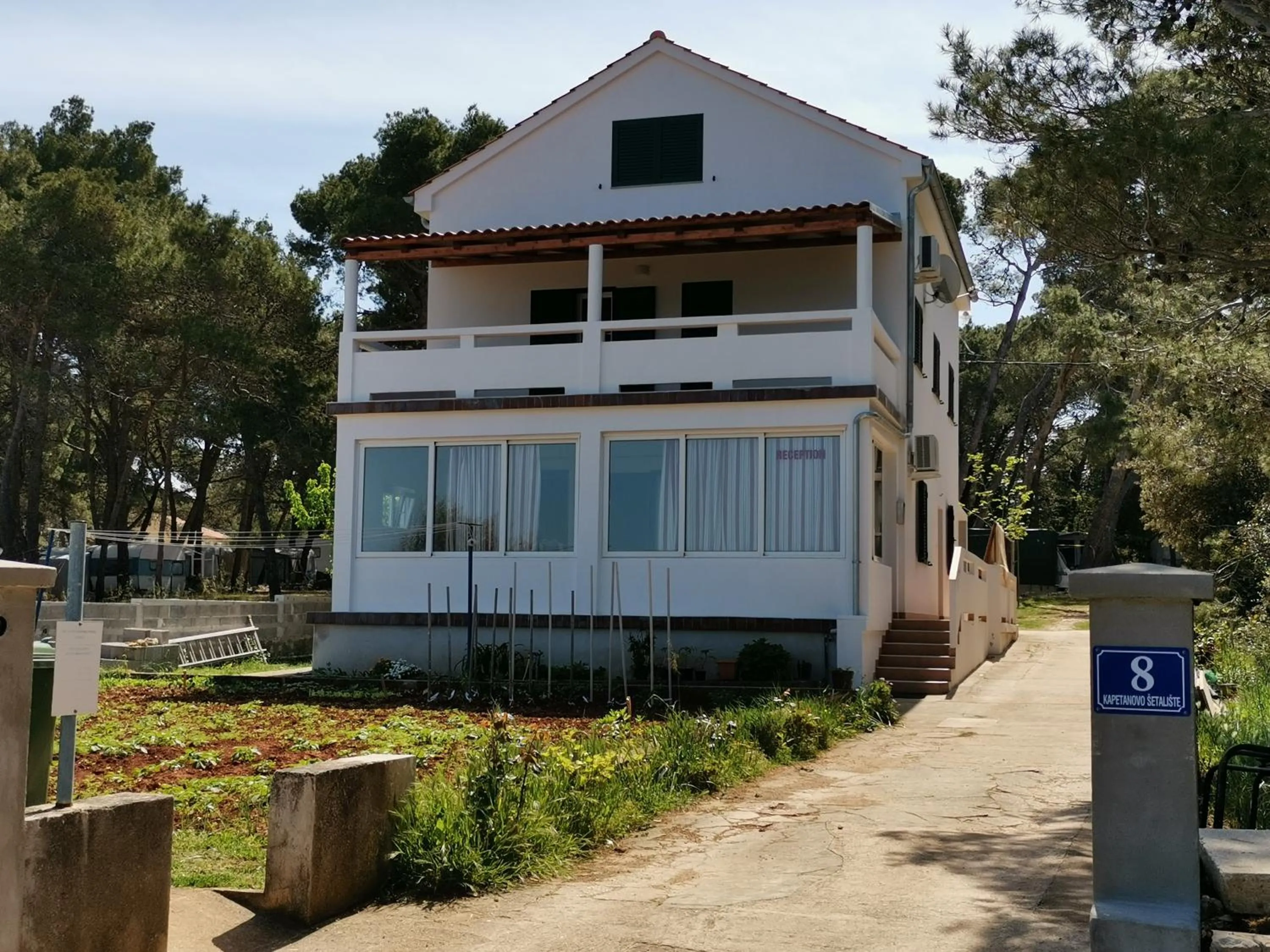 Property building in Apartment Porat