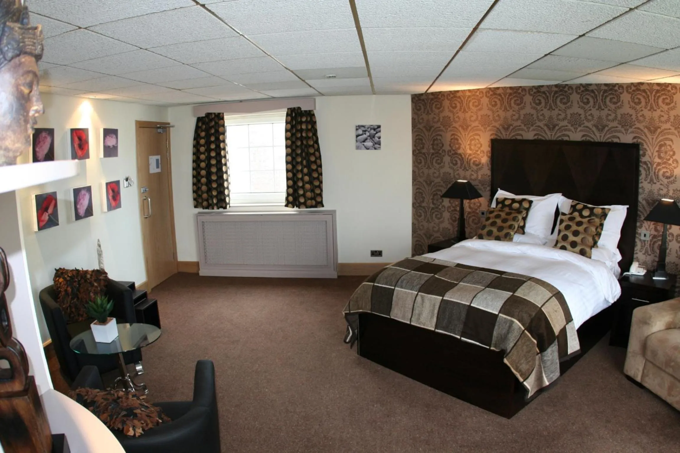 Day, Bed in Inn On The Prom At The Fernlea Hotel