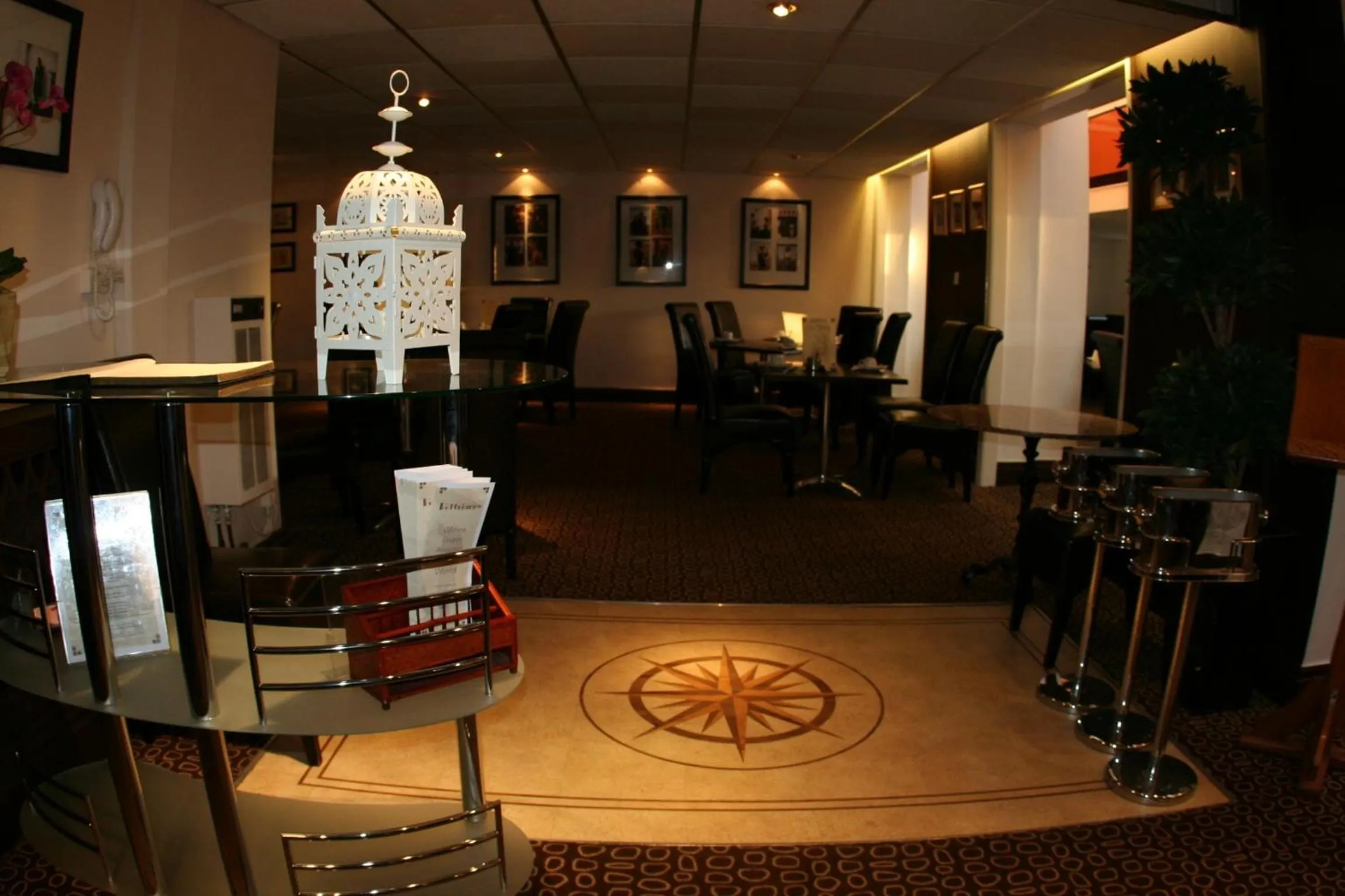 Lounge or bar in Inn On The Prom At The Fernlea Hotel