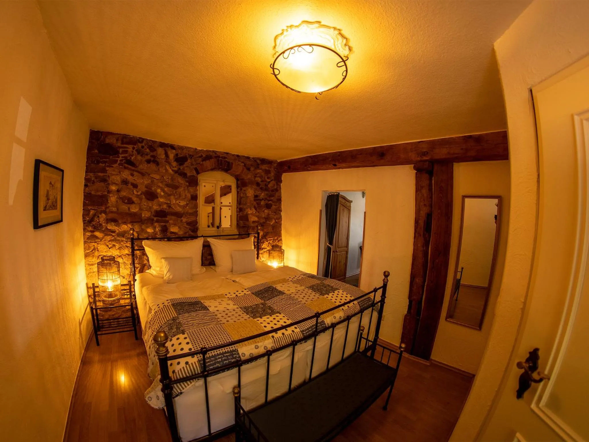 Bed in Hotel Zum Burggraf