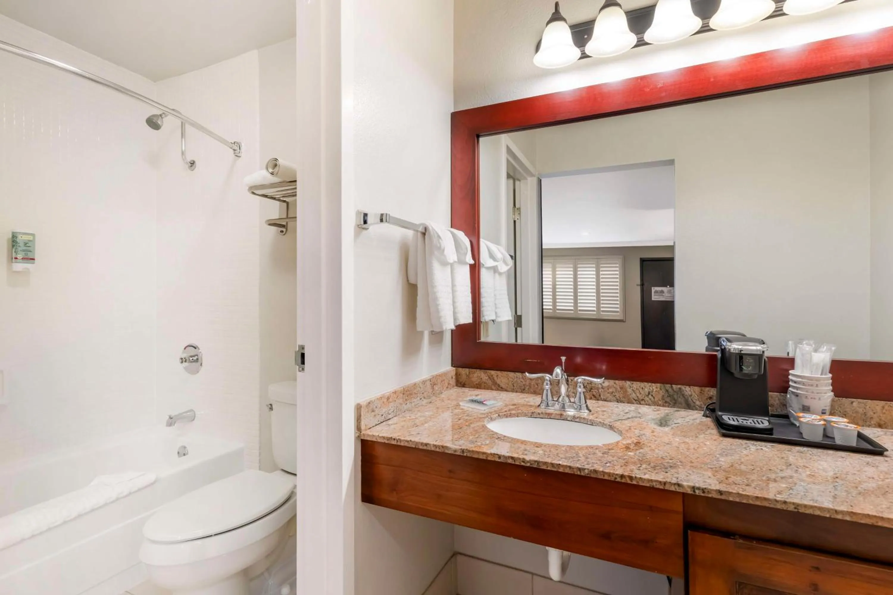 Bathroom in Best Western Dry Creek Inn