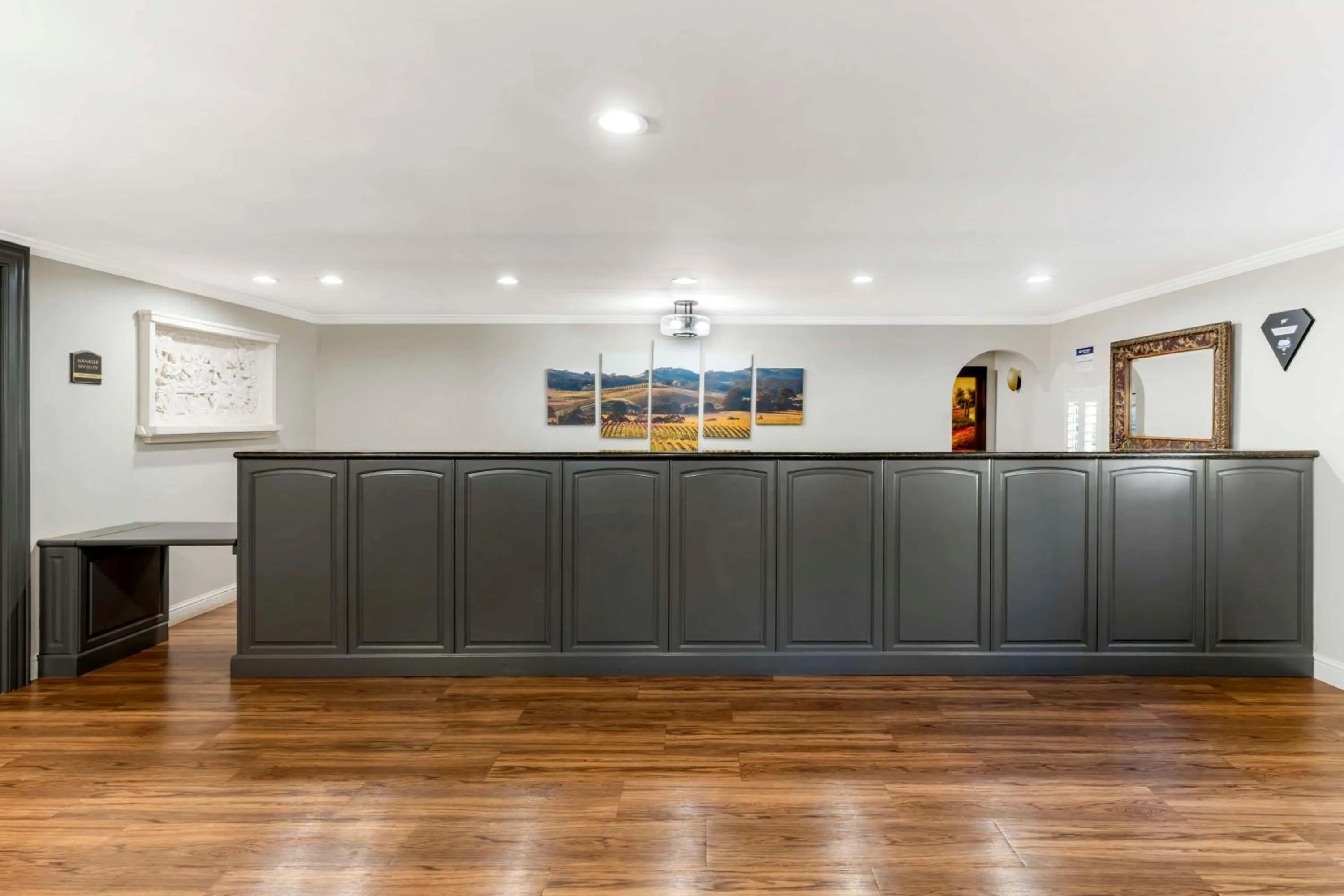 Lobby or reception in Best Western Dry Creek Inn