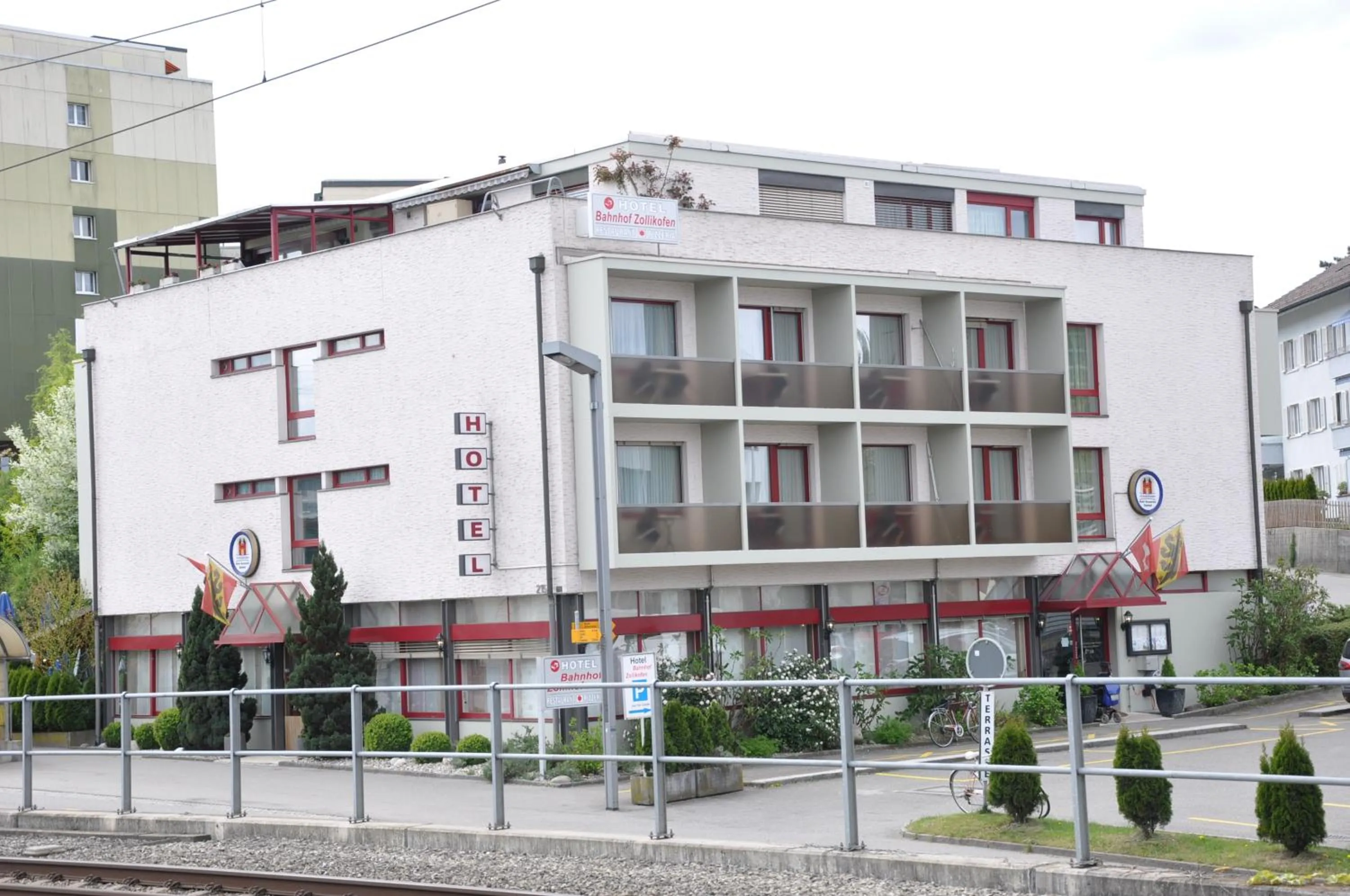 Property building in Hotel Bahnhof Zollikofen