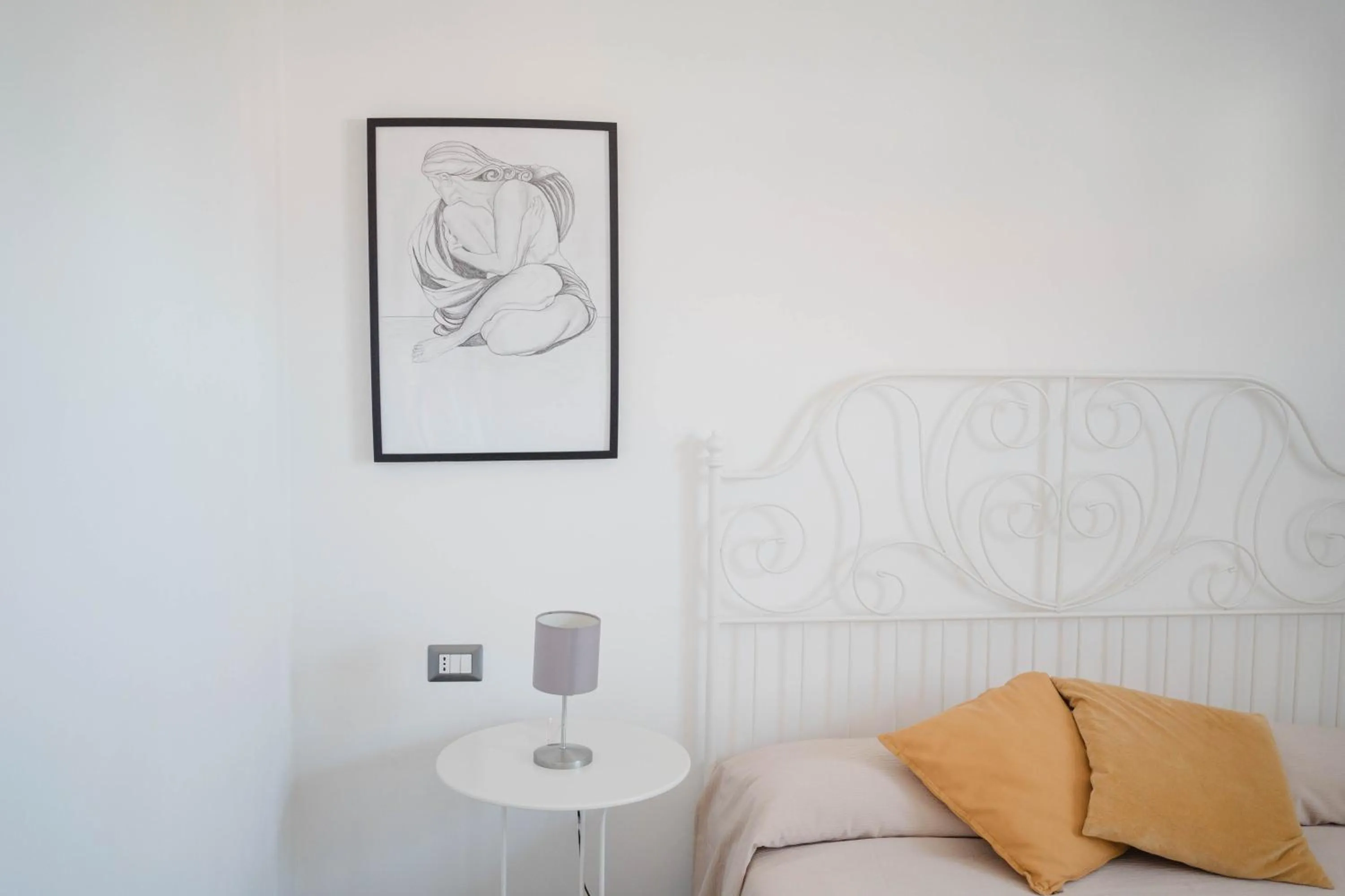 Photo of the whole room in Villa di Marinella