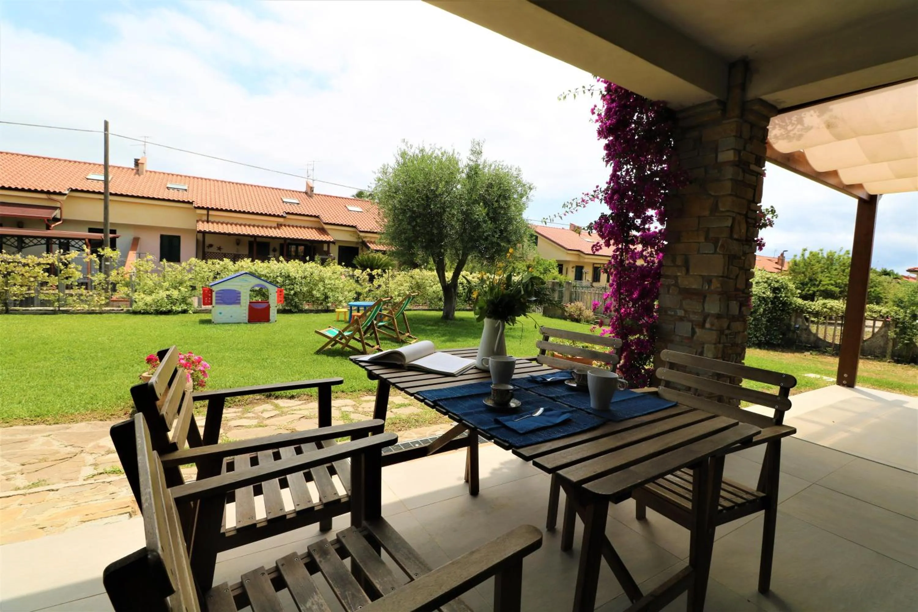 Garden view in Villa di Marinella